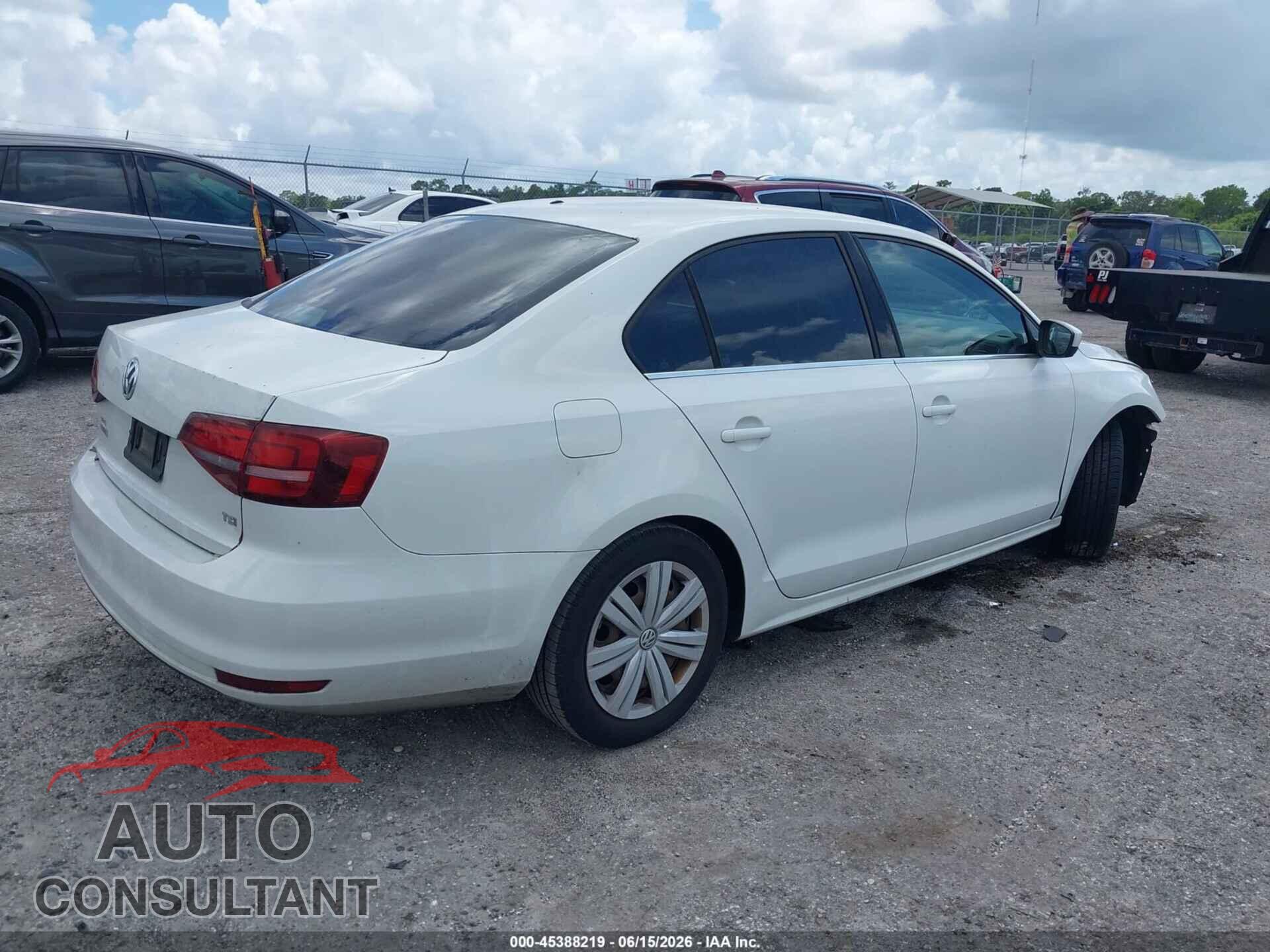 VOLKSWAGEN JETTA 2017 - 3VW2B7AJ9HM251785