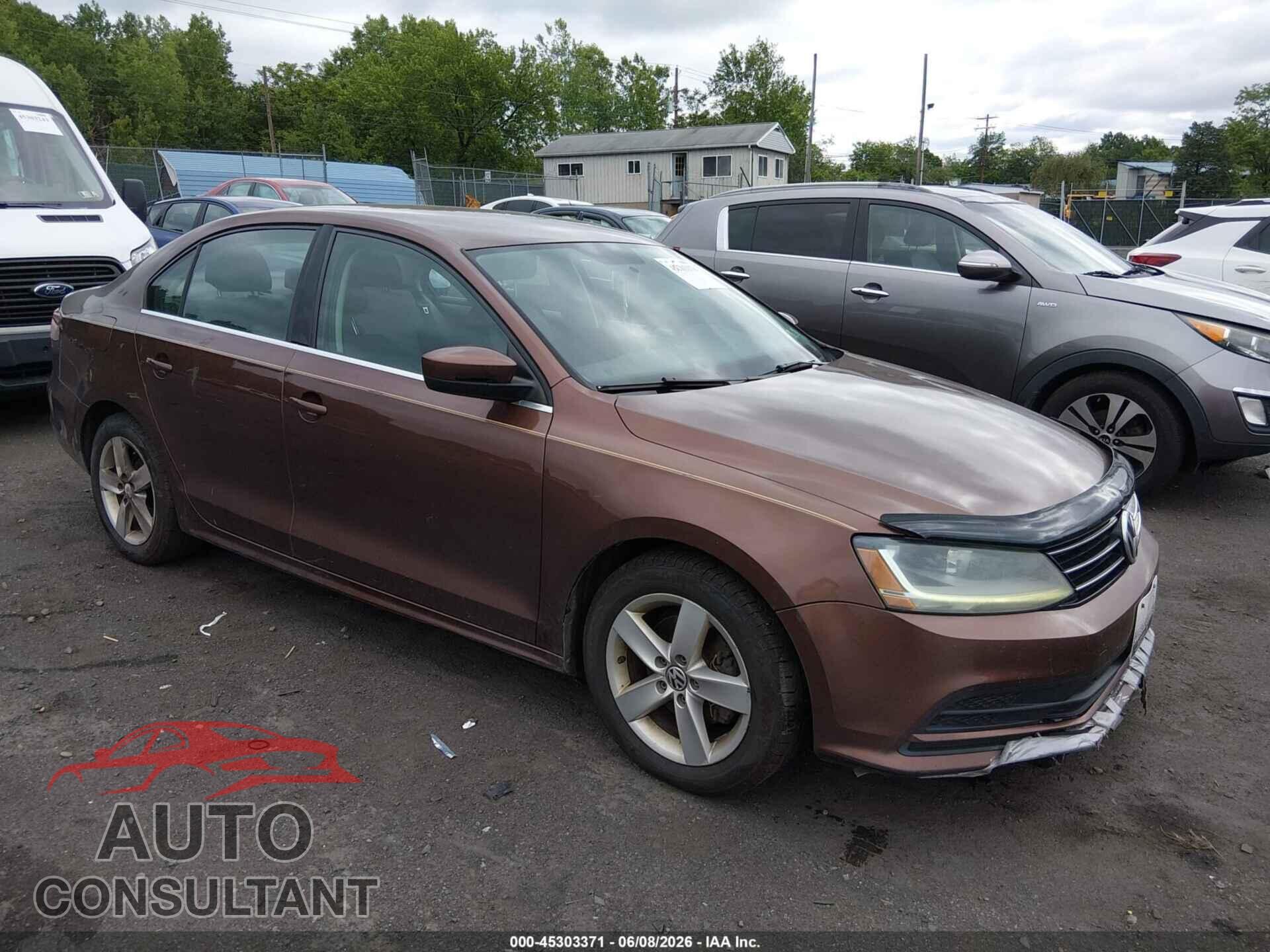 VOLKSWAGEN JETTA 2017 - 3VW2B7AJXHM352785