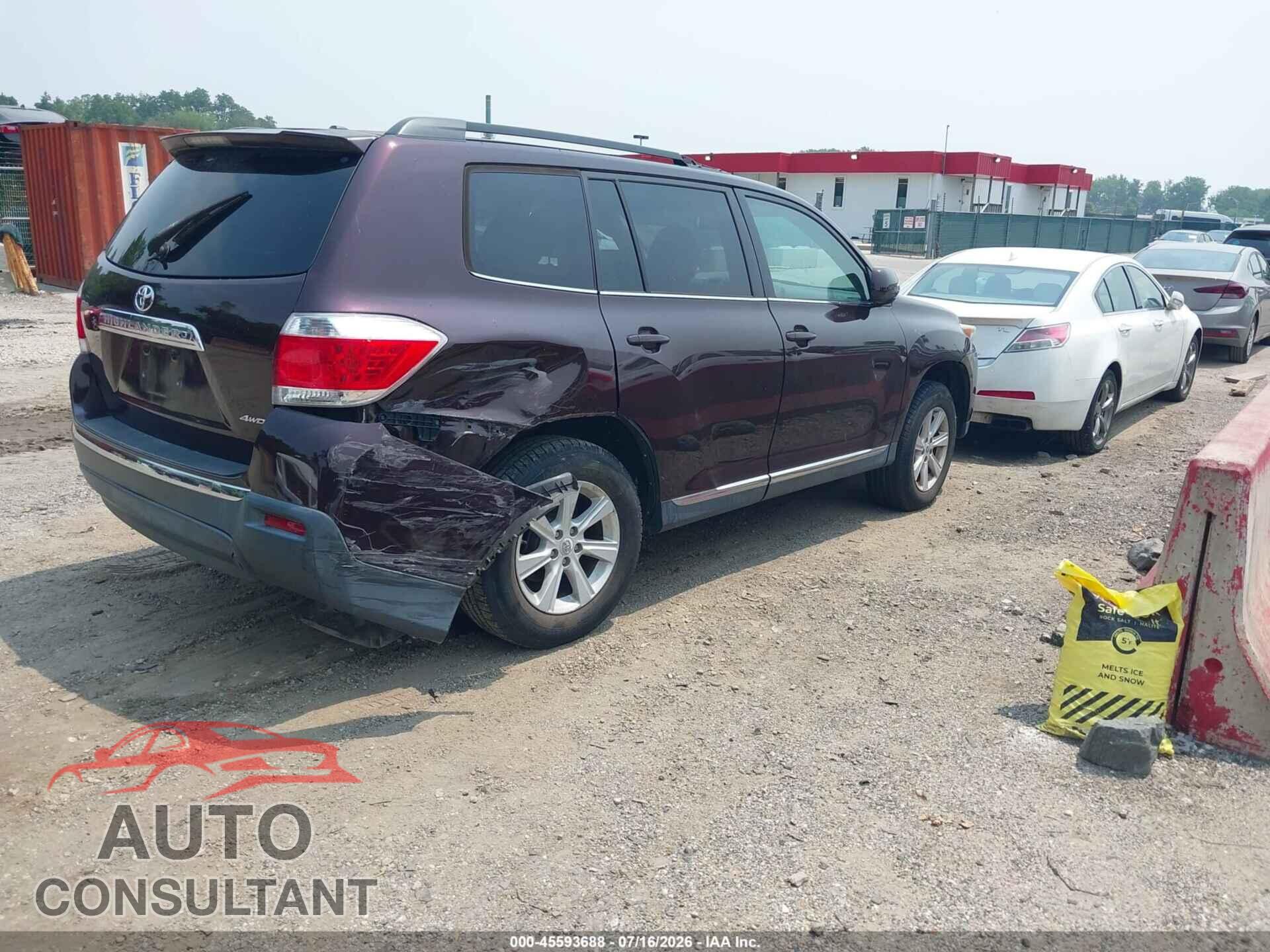 TOYOTA HIGHLANDER 2012 - 5TDBK3EH2CS104655