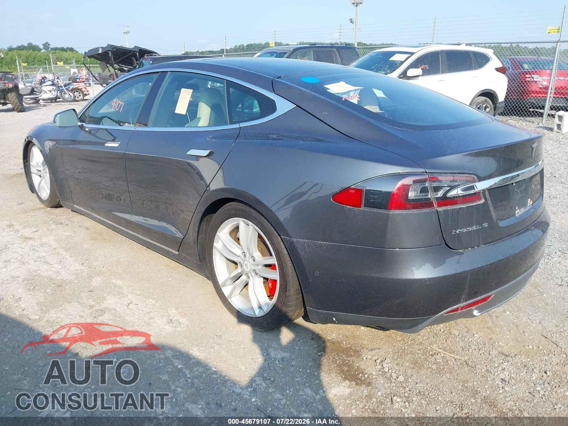 TESLA MODEL S 2015 - 5YJSA1E47FF110674