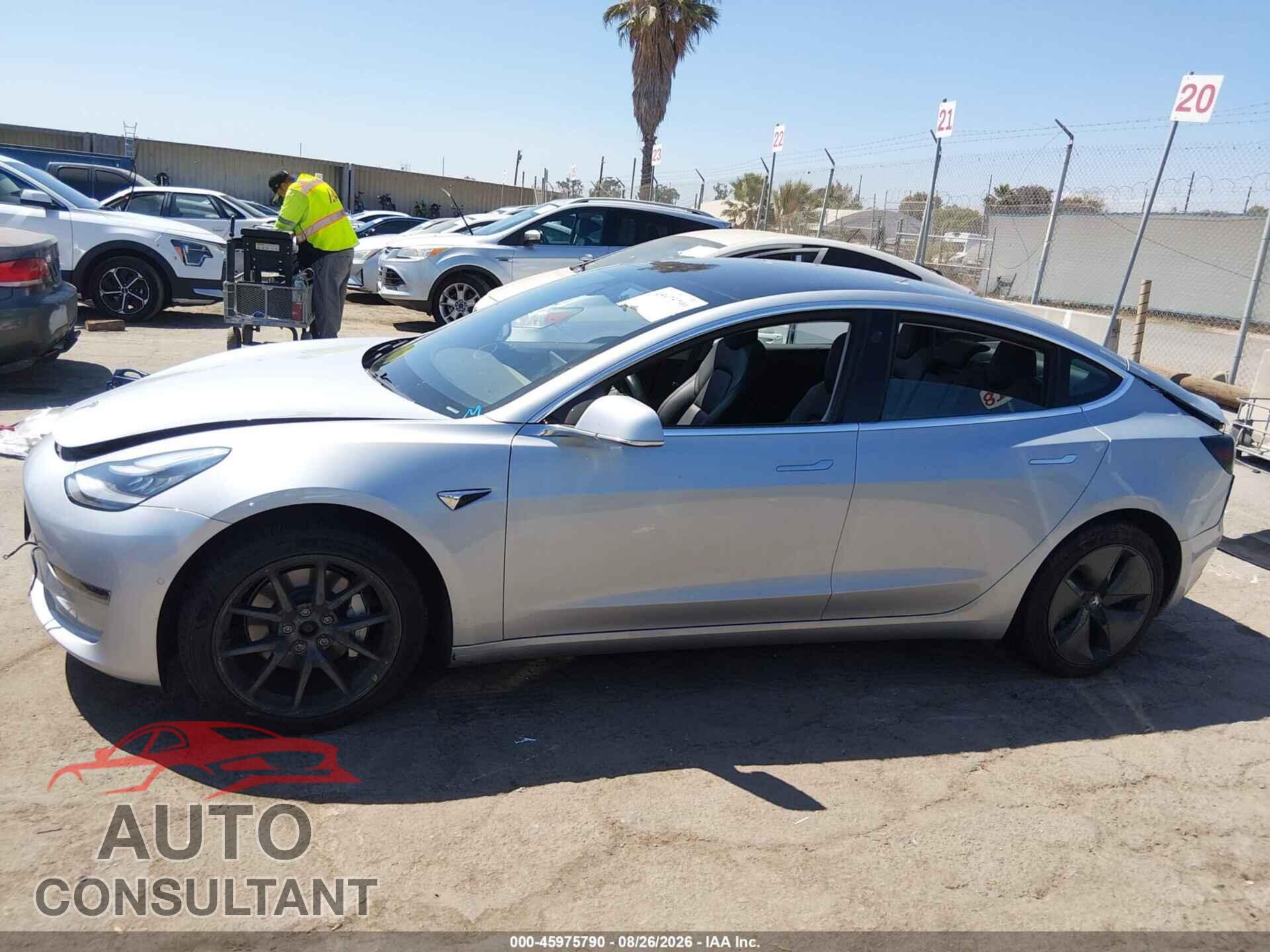 TESLA MODEL 3 2018 - 5YJ3E1EB4JF093350