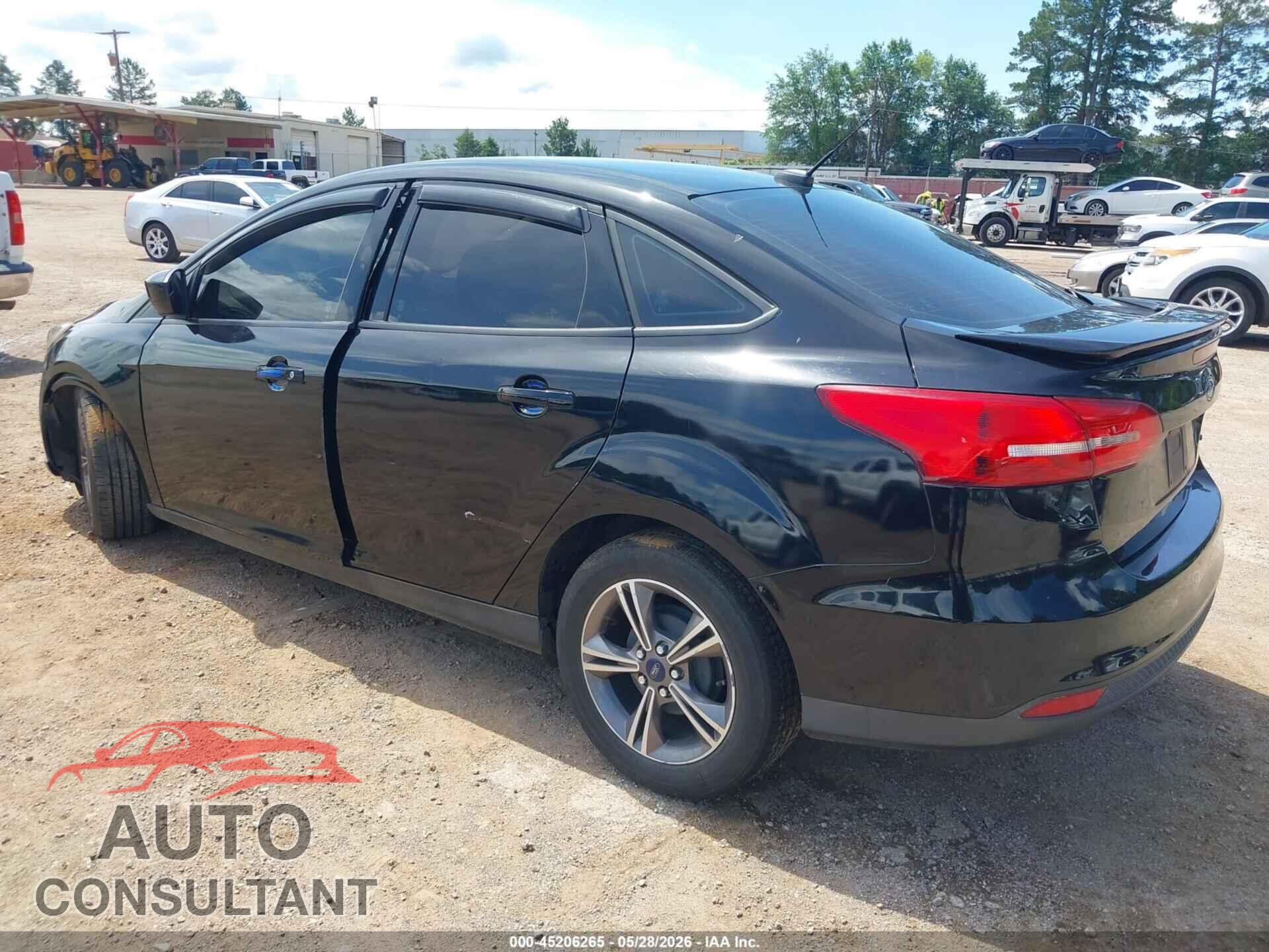 FORD FOCUS 2018 - 1FADP3F27JL307078