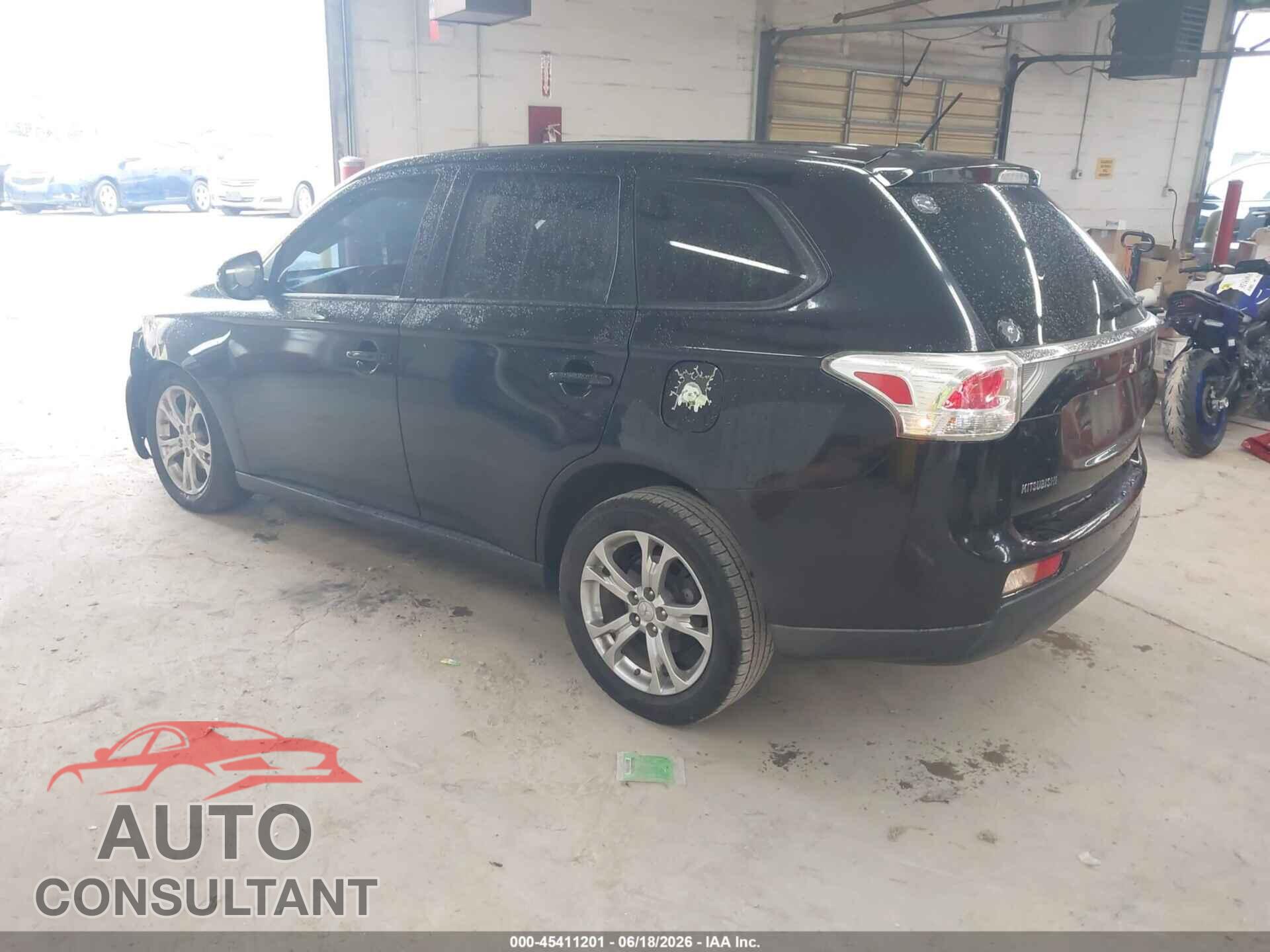 MITSUBISHI OUTLANDER 2014 - JA4AD3A32EZ014546