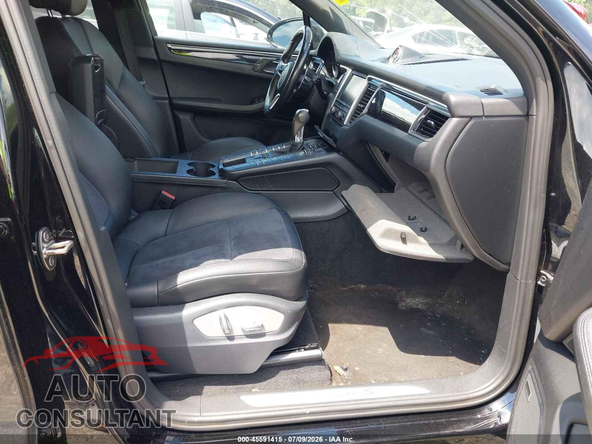 PORSCHE MACAN 2016 - WP1AB2A54GLB50088
