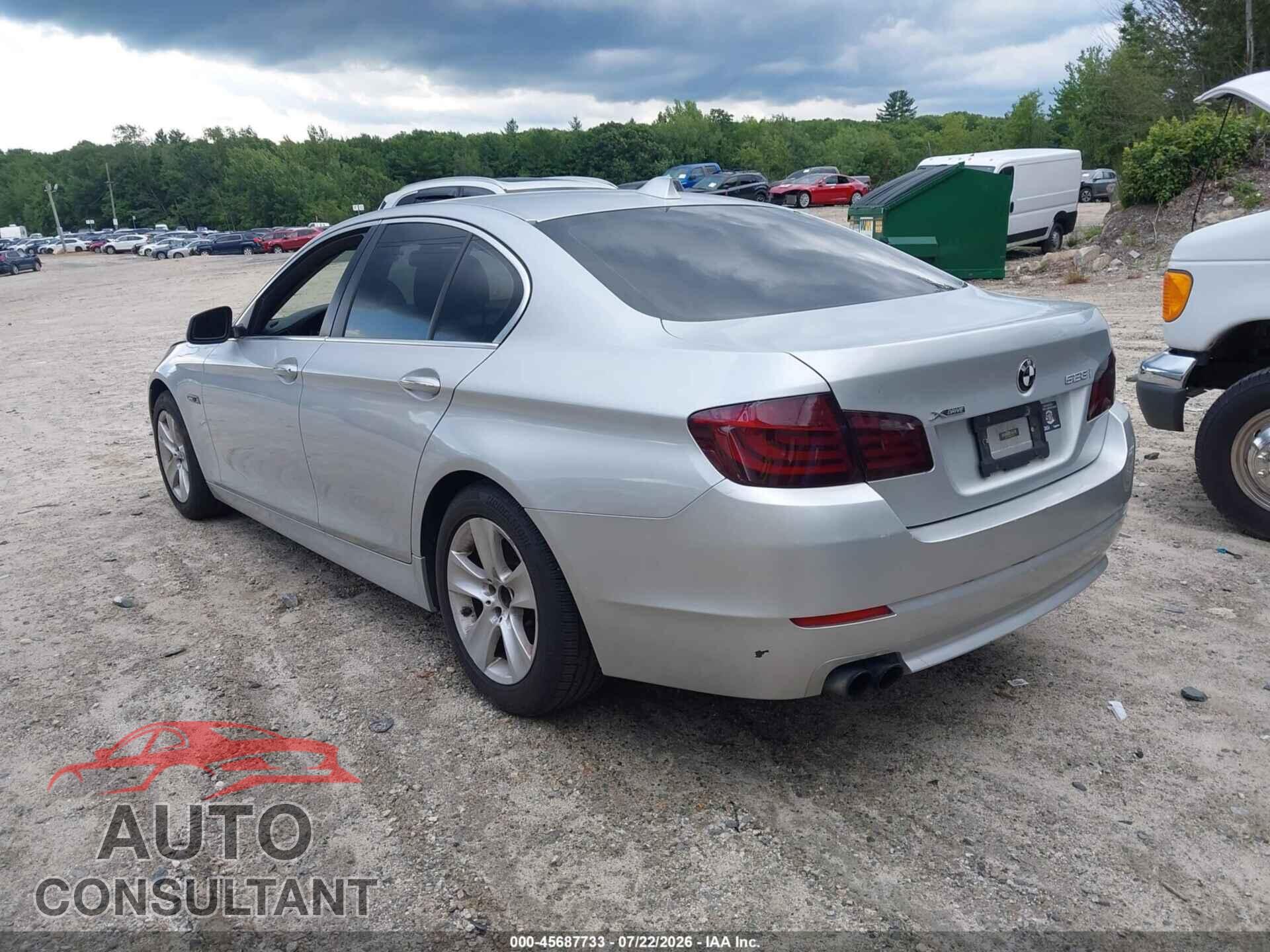 BMW 528I 2013 - WBAXH5C55DDW15621