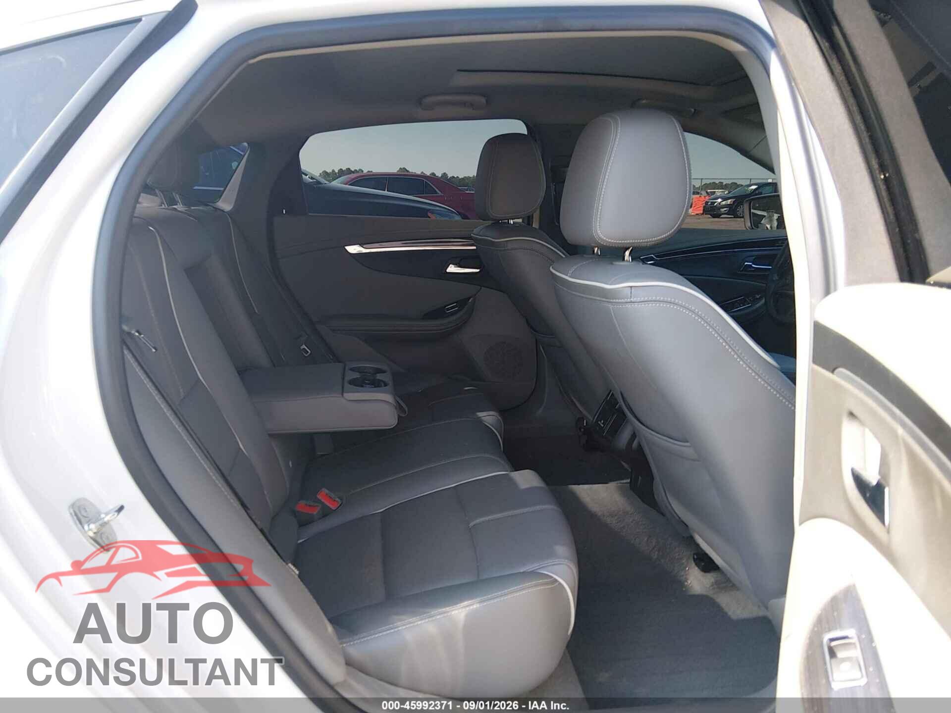CHEVROLET IMPALA 2019 - 1G1105S33KU146518