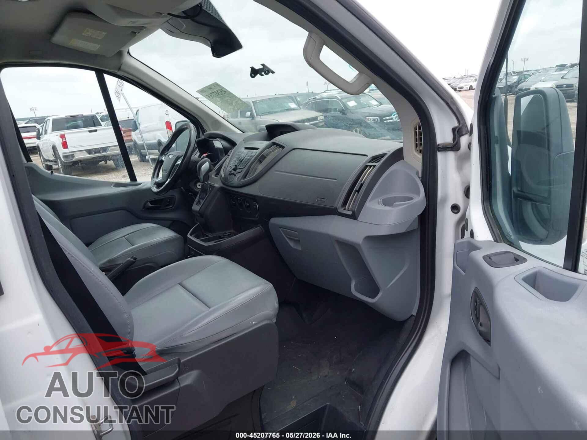 FORD TRANSIT-250 2017 - 1FTYR1YM6HKA81608