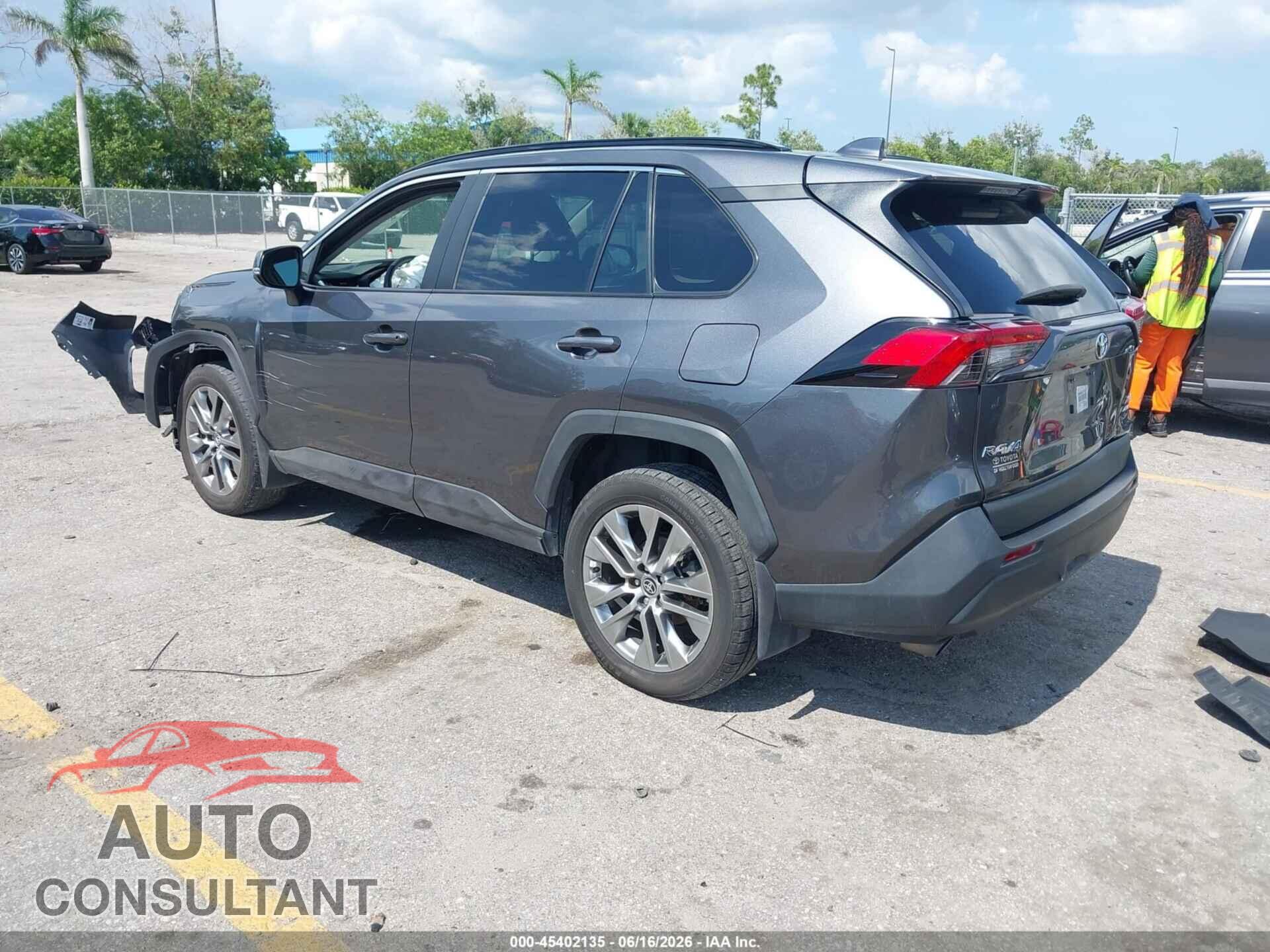TOYOTA RAV4 2023 - 2T3A1RFV4PC372005