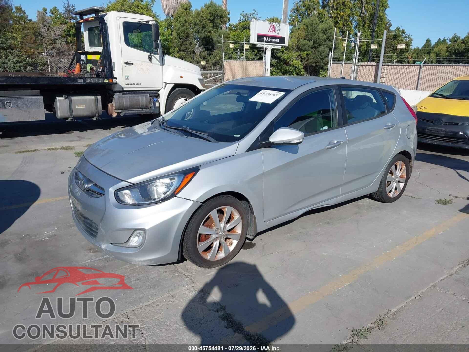 HYUNDAI ACCENT 2013 - KMHCU5AE4DU064805