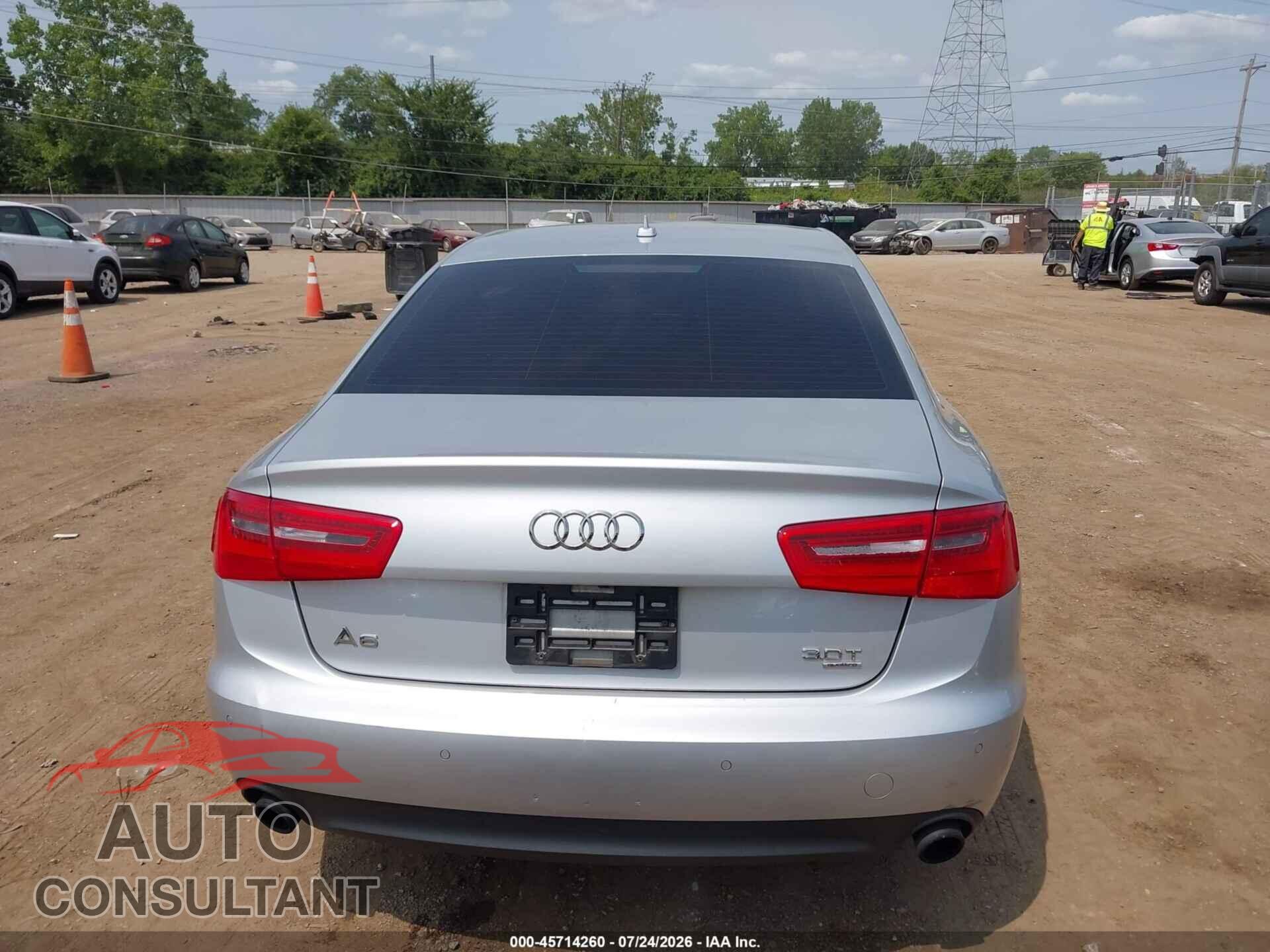 AUDI A6 2013 - WAUGGAFC5DN067376