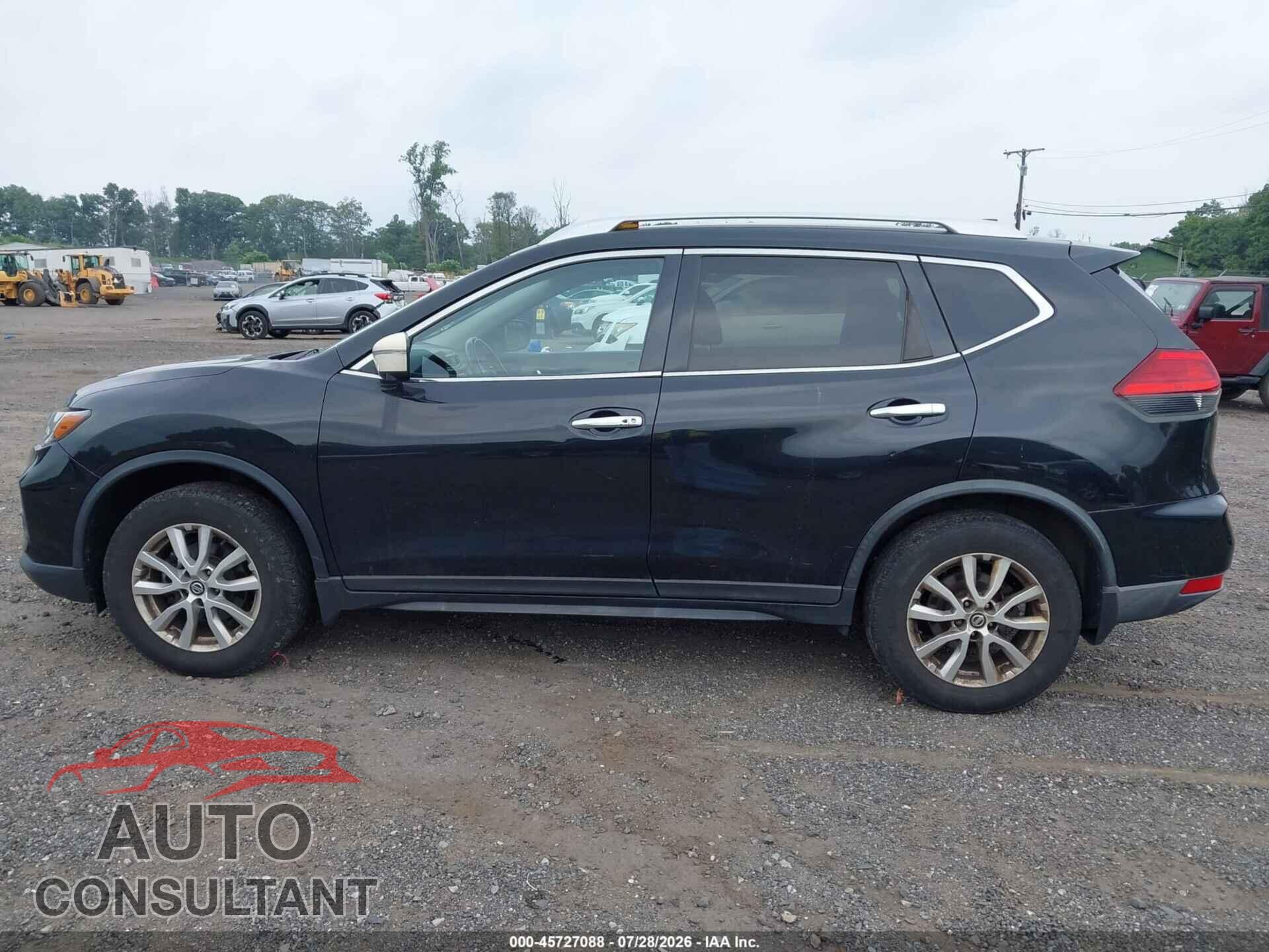 NISSAN ROGUE 2017 - KNMAT2MV8HP558419