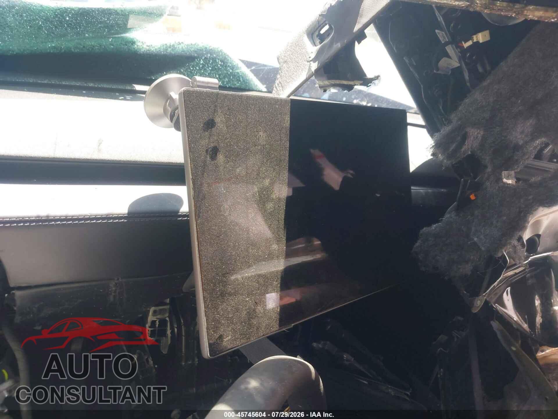 TESLA MODEL Y 2026 - 7SAYGDEE7TF624400
