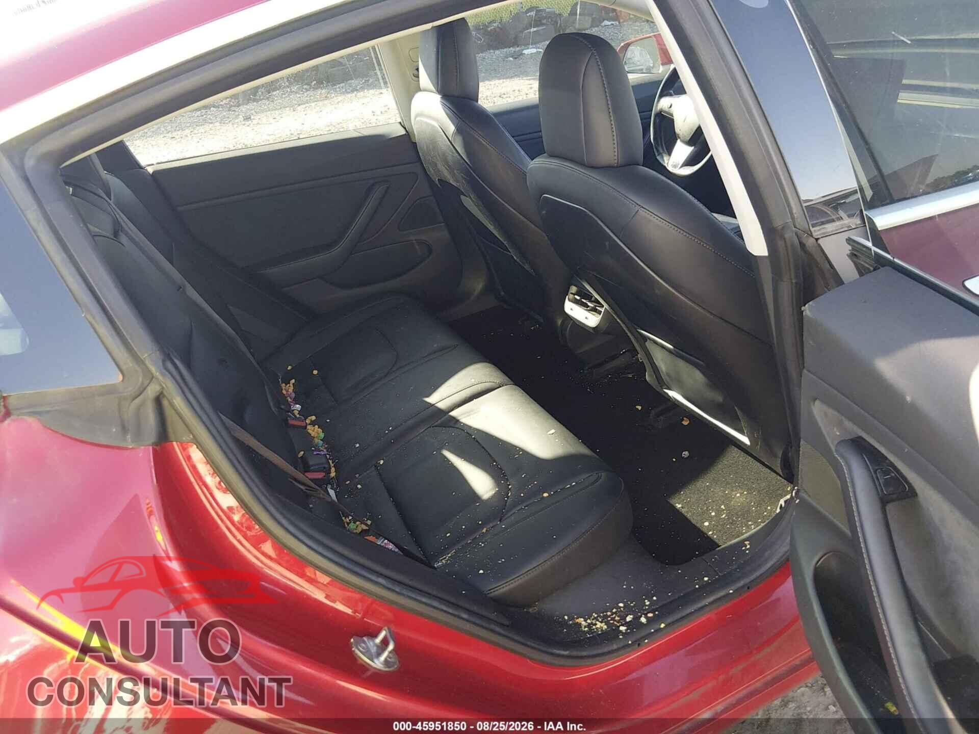 TESLA MODEL 3 2018 - 5YJ3E1EA5JF011701