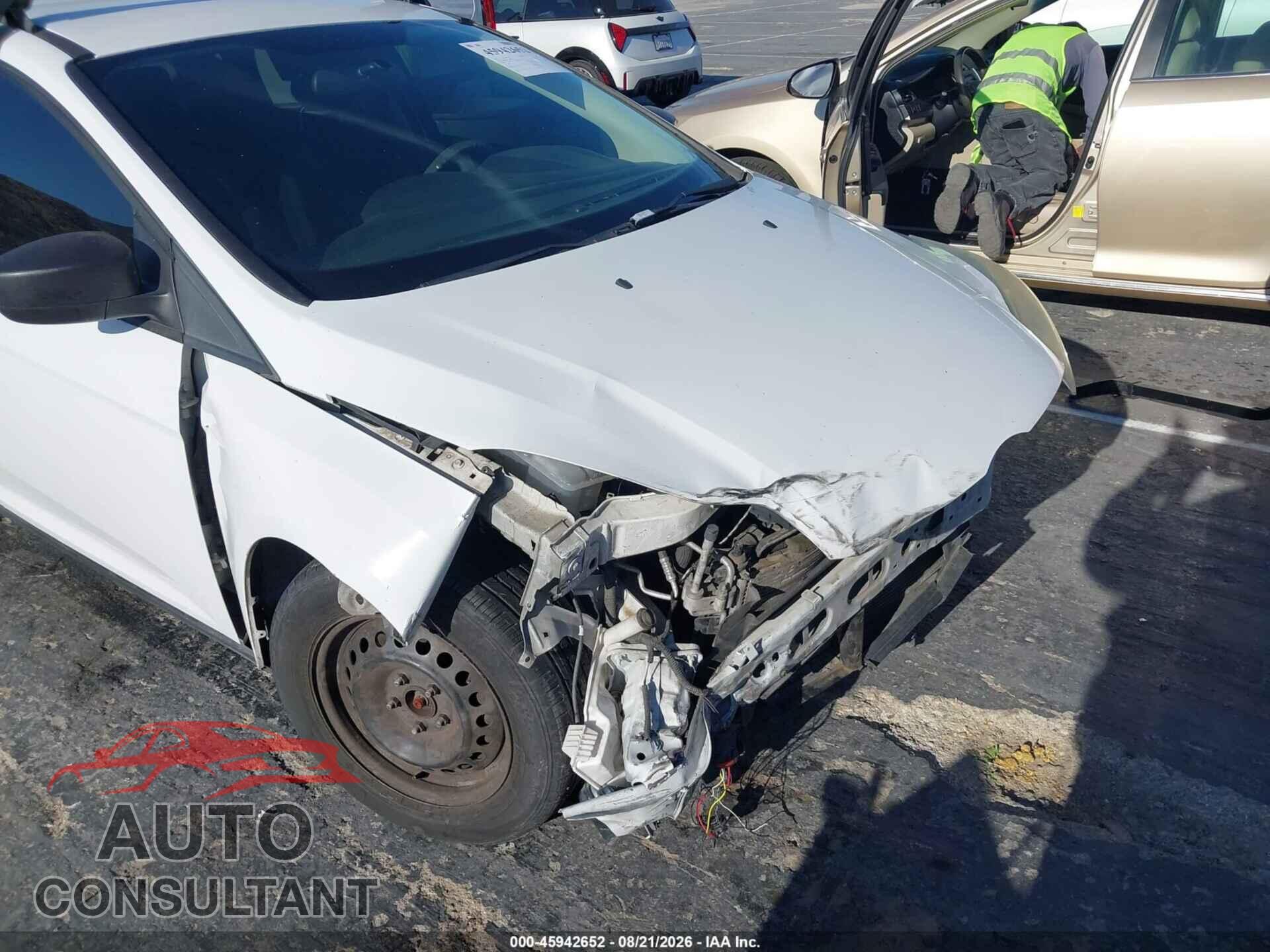 FORD FOCUS 2014 - 1FADP3E20EL462658