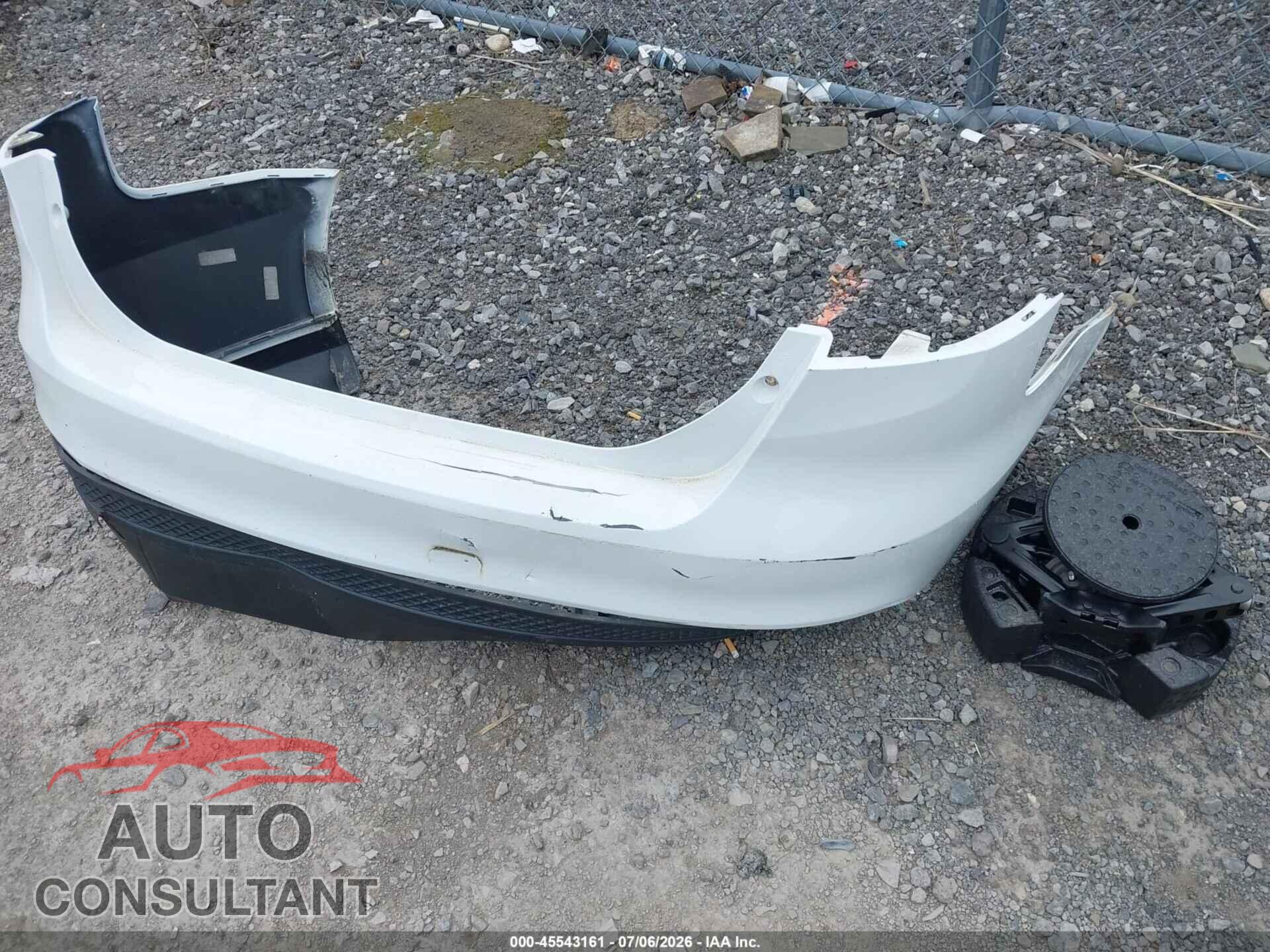 FORD FOCUS 2015 - 1FADP3F23FL301737