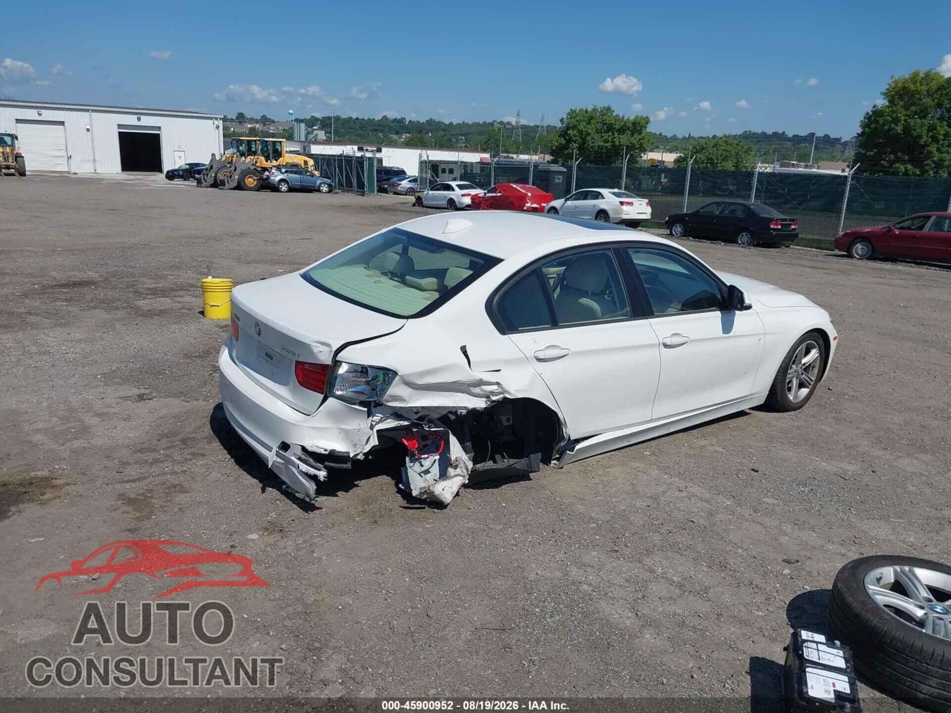 BMW 328I 2014 - WBA3B3C53EJ978832
