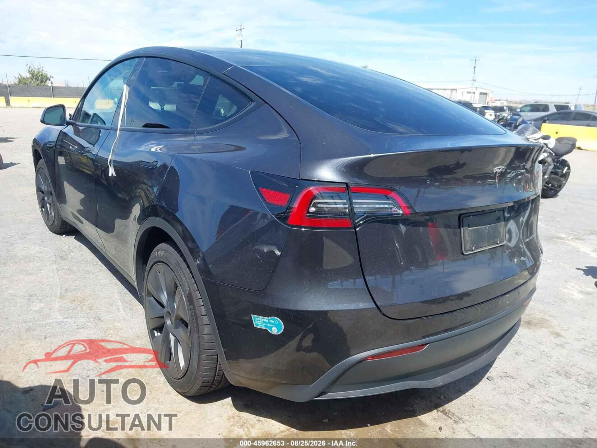 TESLA MODEL Y 2024 - 7SAYGAEEXRF118499