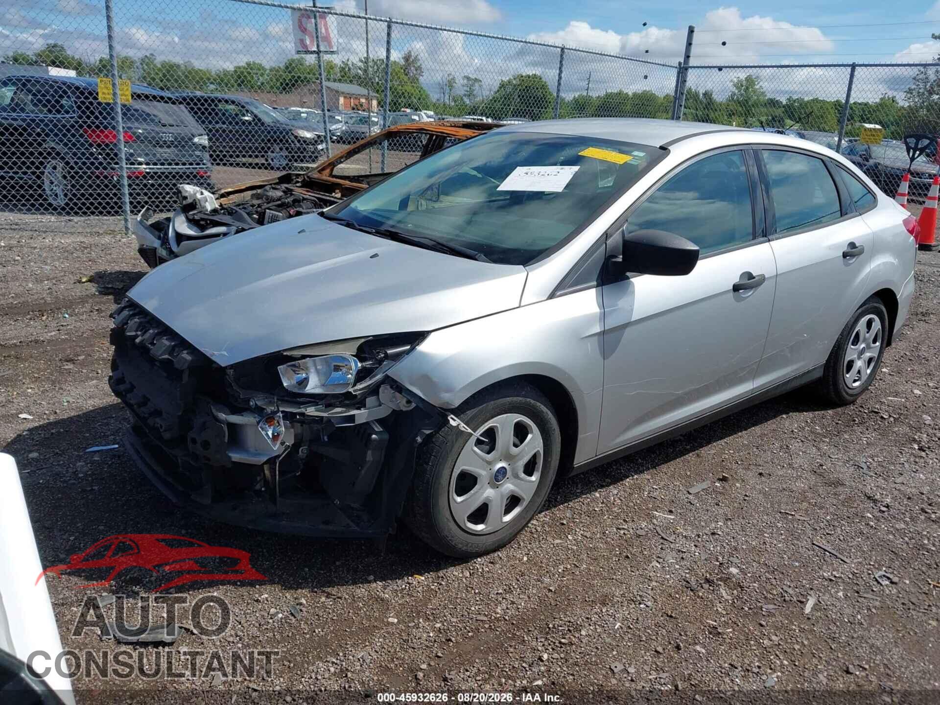 FORD FOCUS 2018 - 1FADP3E23JL277000