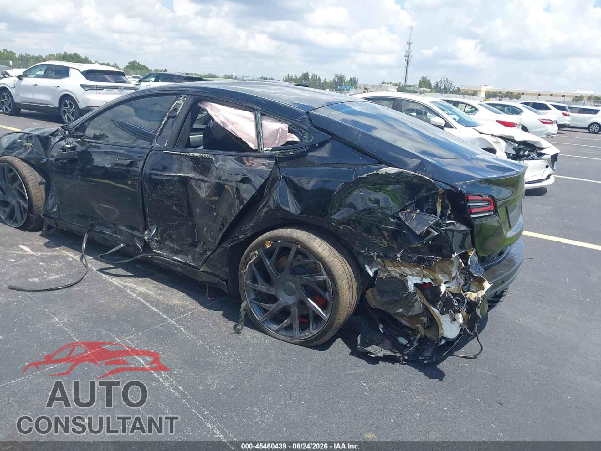 TESLA MODEL S 2026 - 5YJSA1E60TF558011