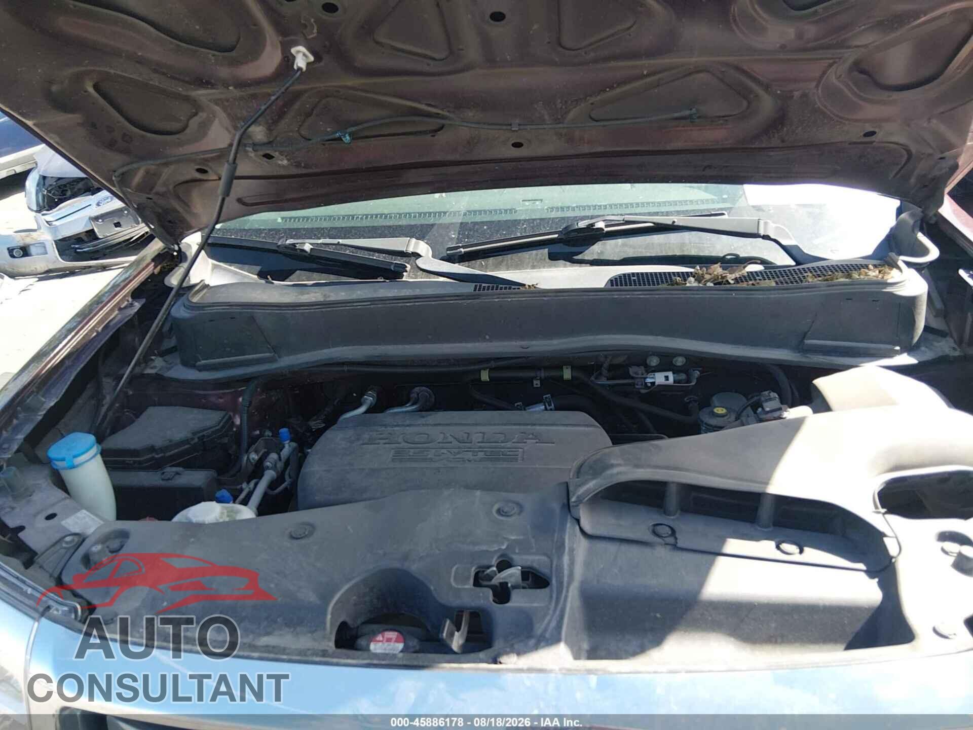 HONDA PILOT 2015 - 5FNYF4H50FB029047