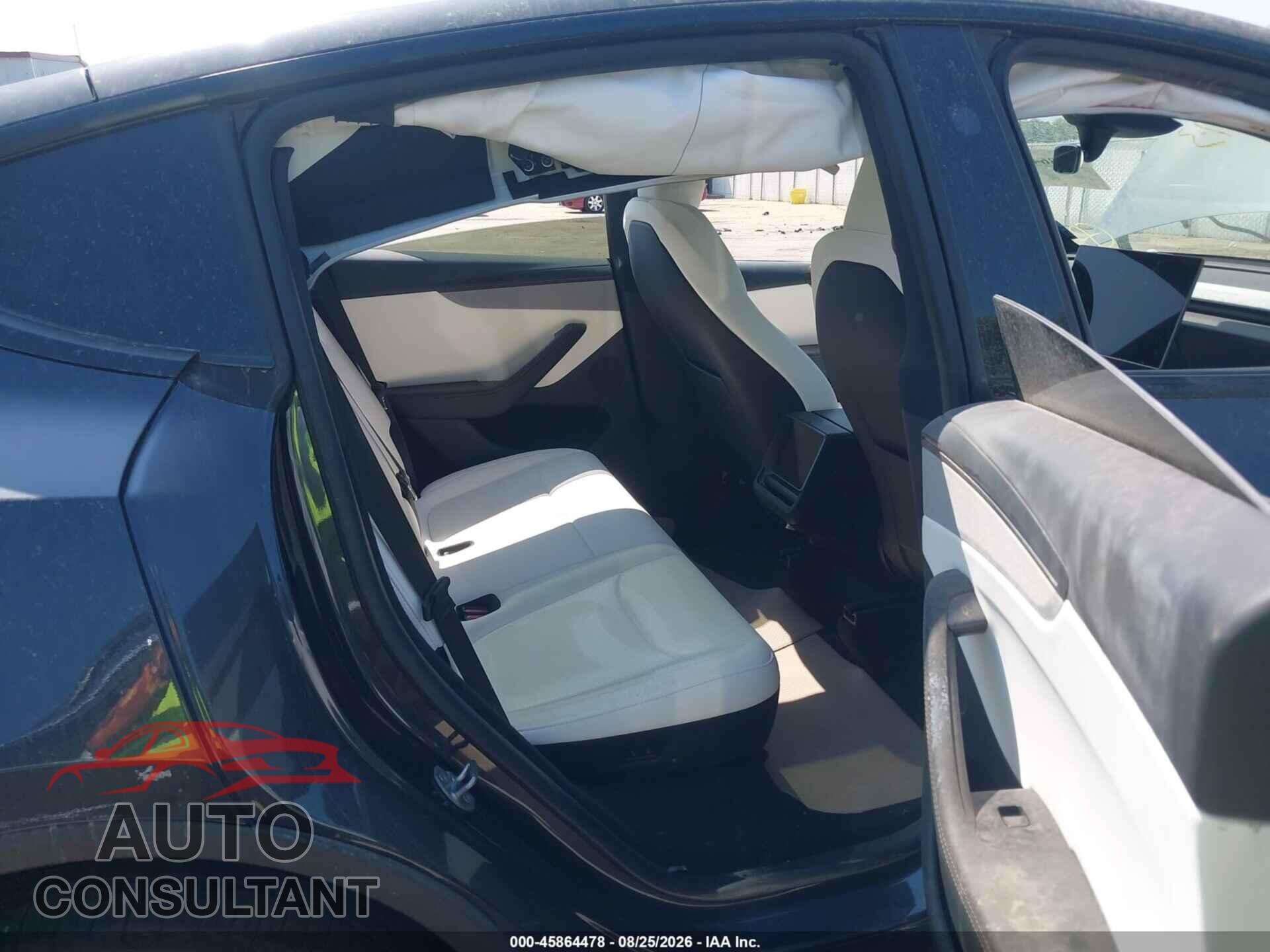 TESLA MODEL Y 2026 - 7SAYGDEDXTF637469