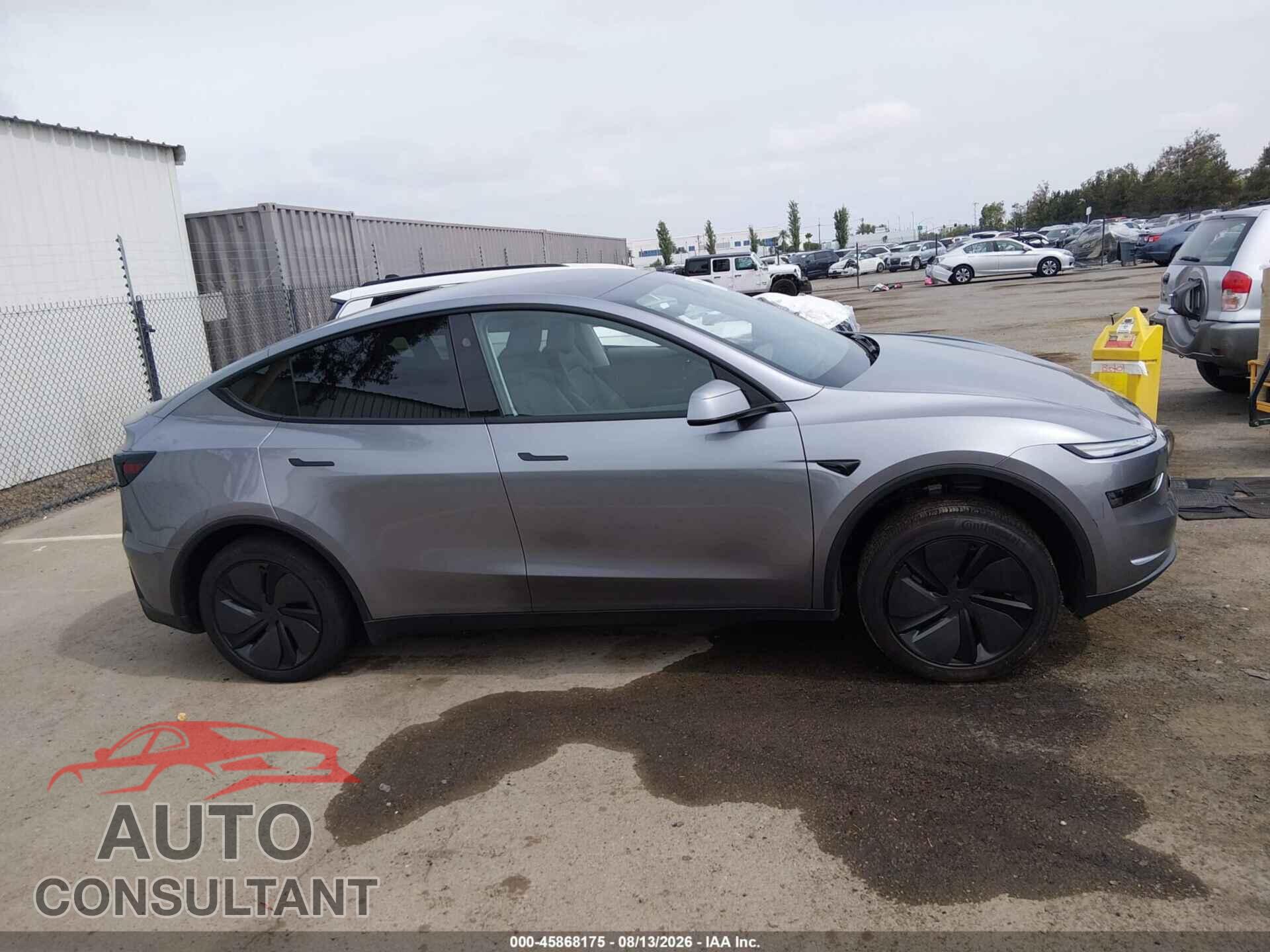 TESLA MODEL Y 2026 - 7SAYGDEE0TF450220