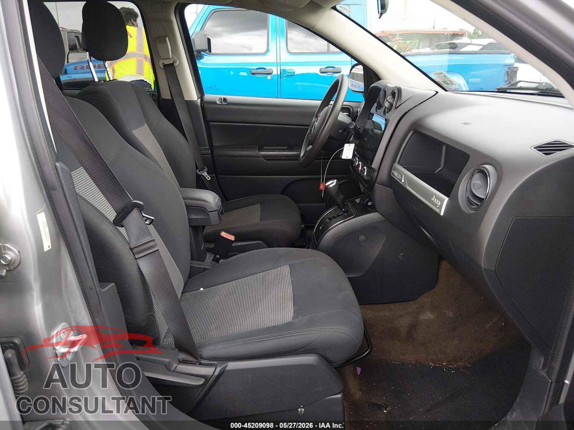 JEEP COMPASS 2015 - 1C4NJCBA7FD226130