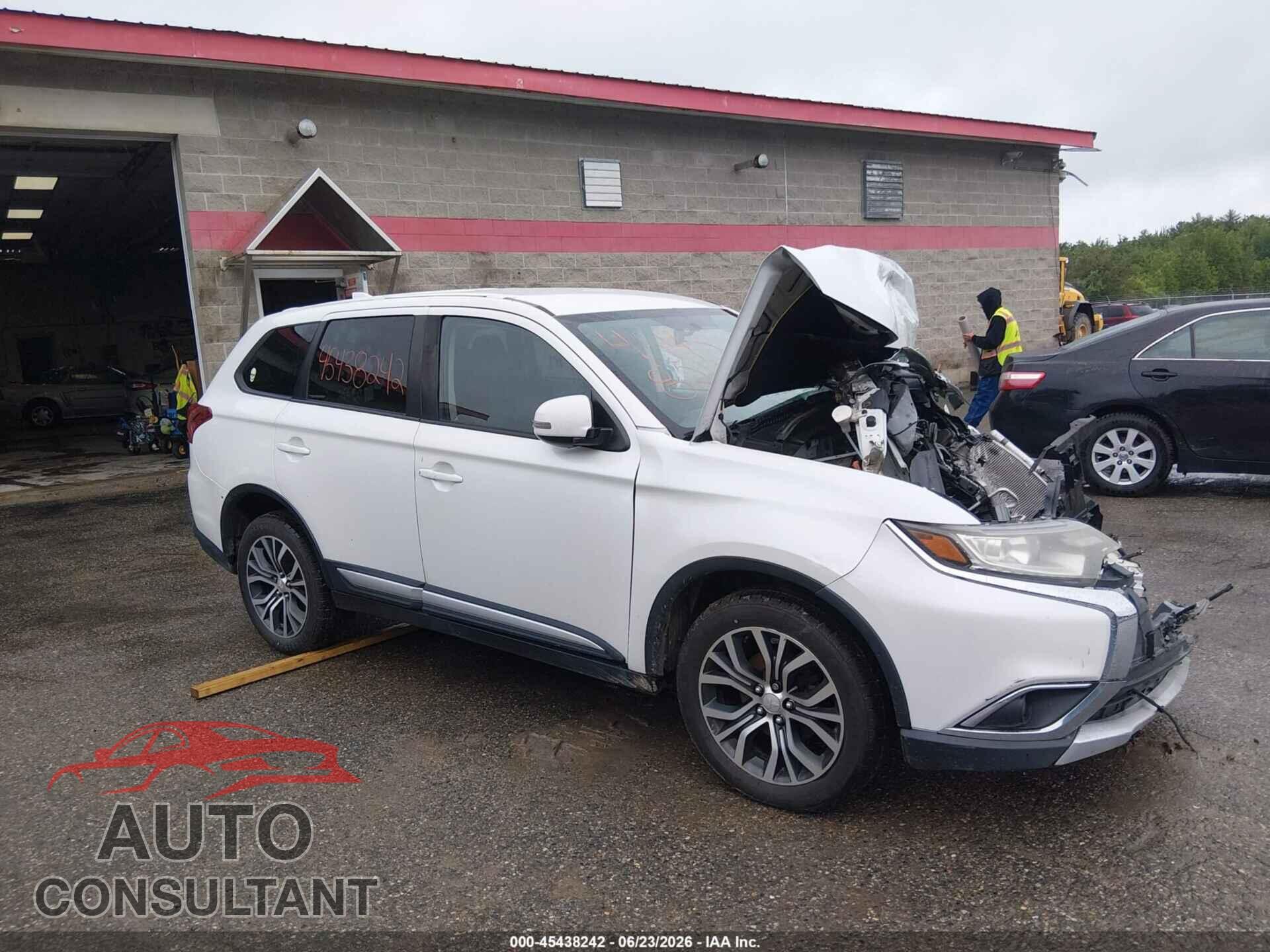 MITSUBISHI OUTLANDER 2017 - JA4AZ3A33HZ058917