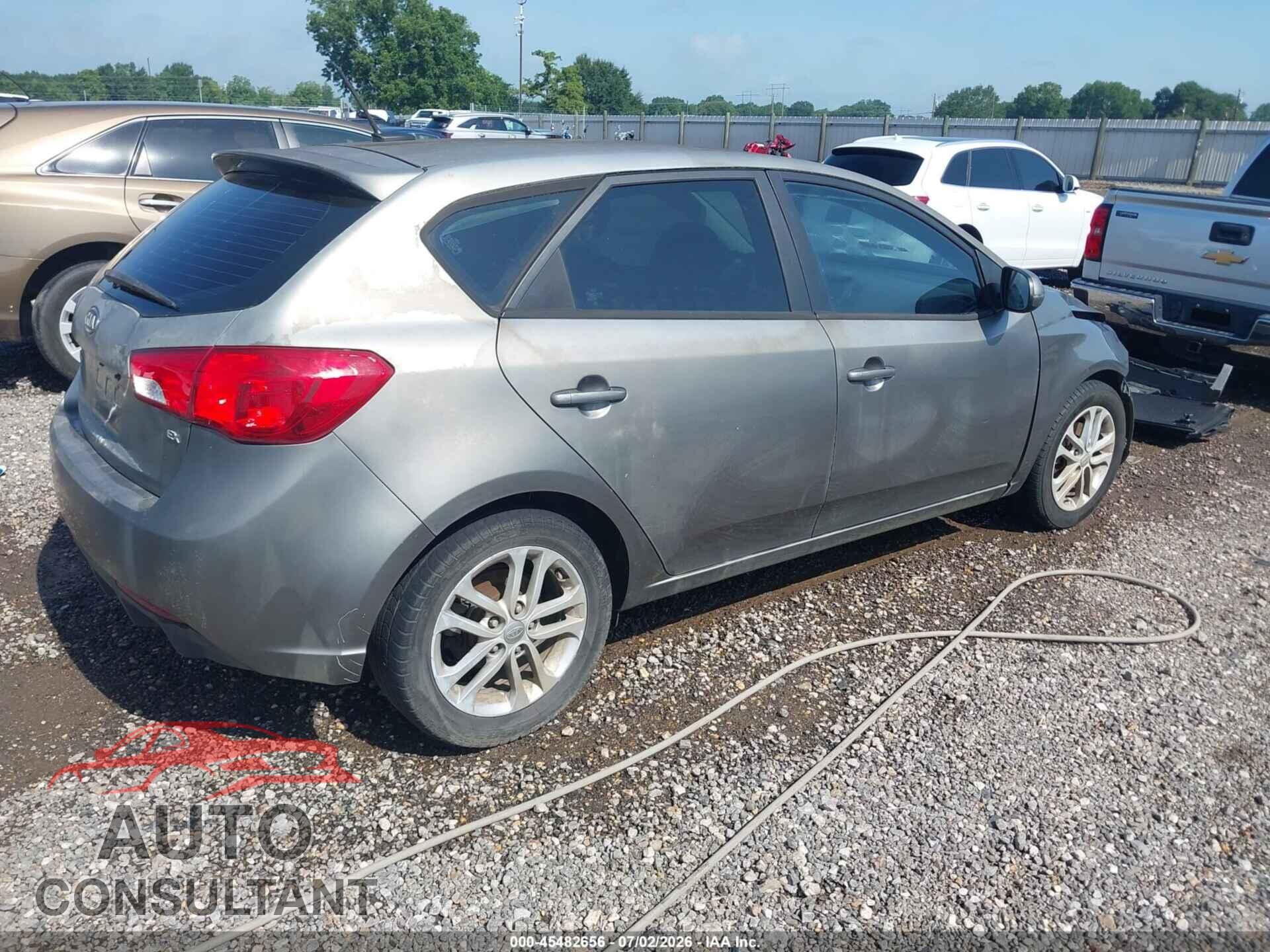 KIA FORTE 2011 - KNAFU5A26B5444028