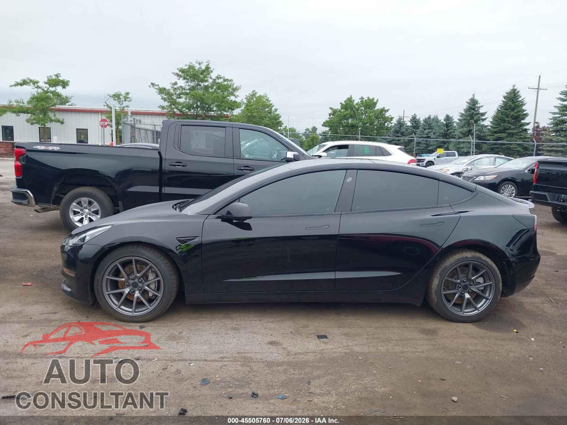 TESLA MODEL 3 2022 - 5YJ3E1EB7NF158519