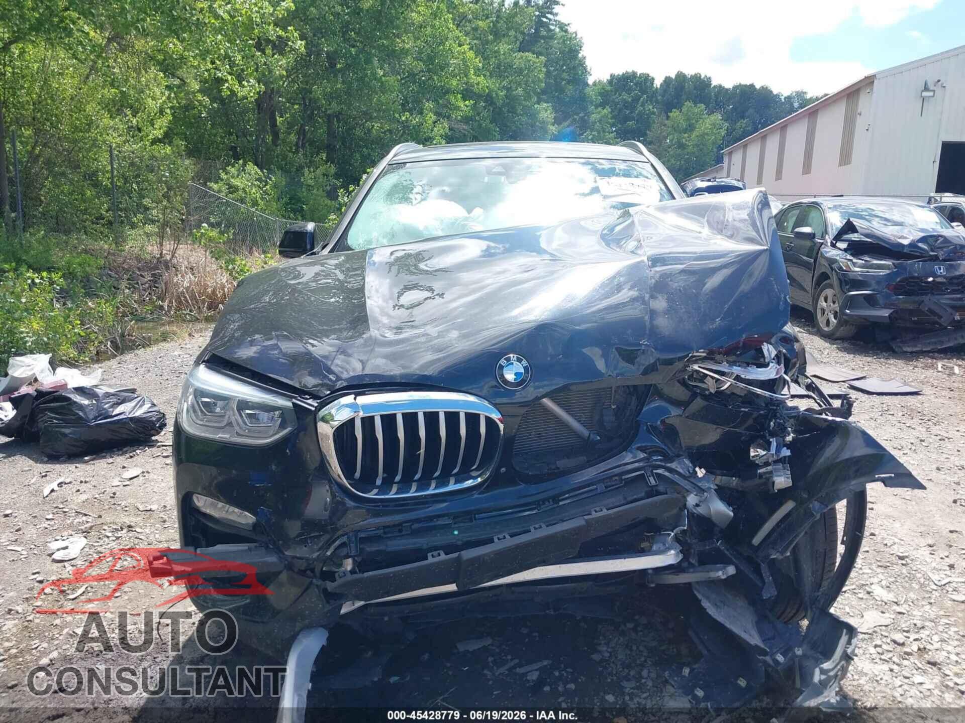 BMW X3 2018 - 5UXTR9C56JLD68750