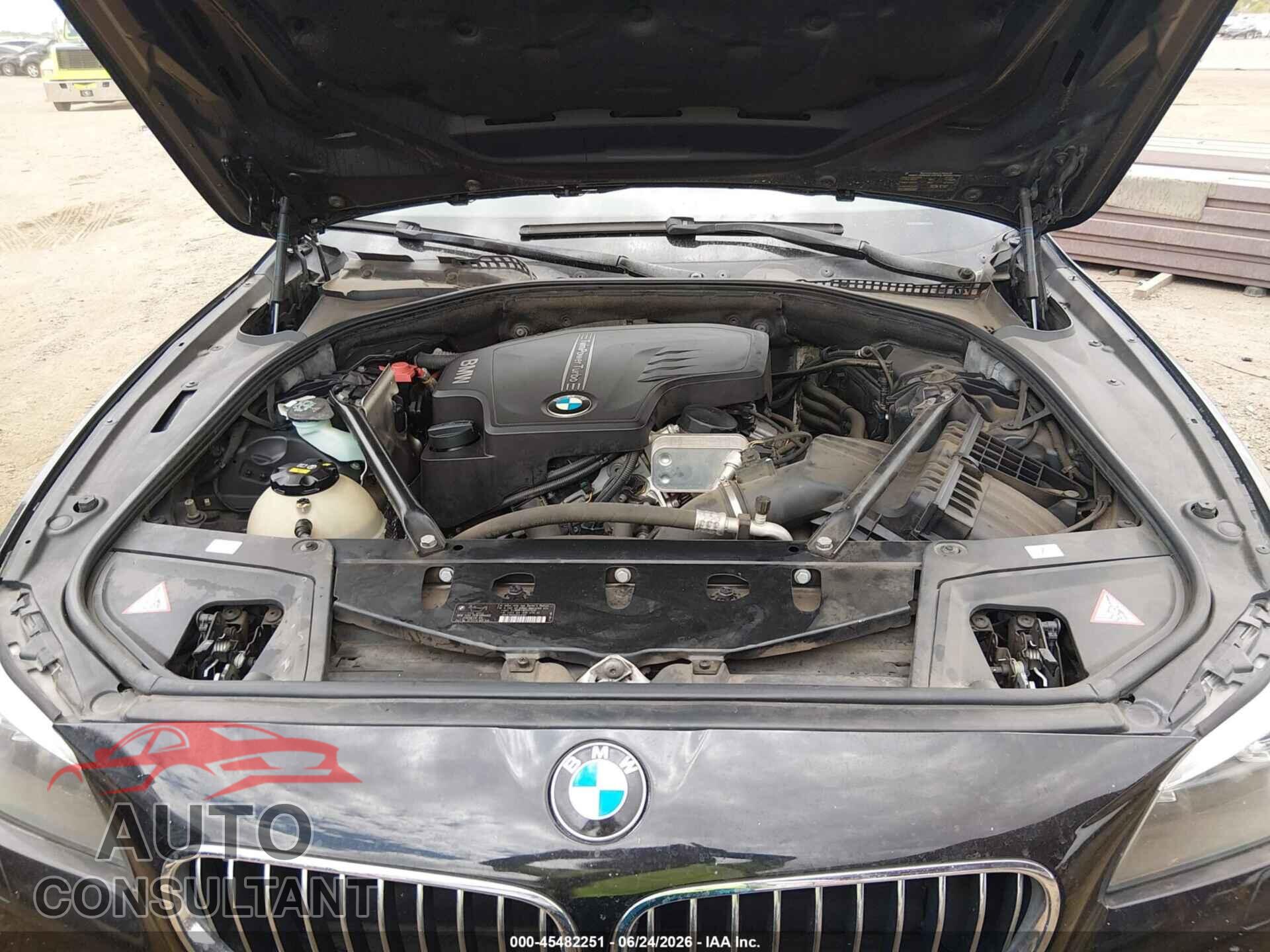 BMW 528I 2014 - WBA5A5C58ED507233
