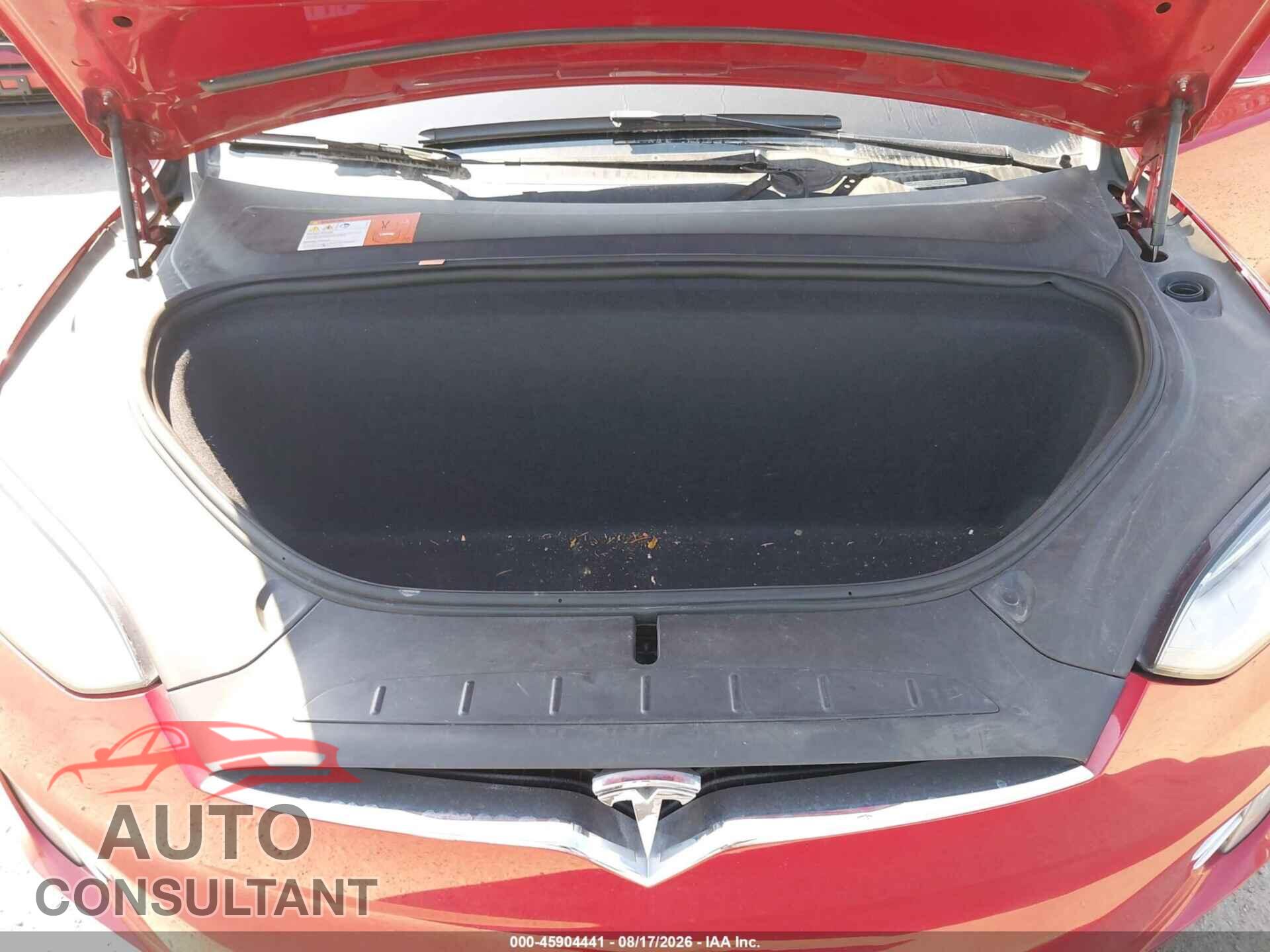 TESLA MODEL X 2018 - 5YJXCAE21JF104697