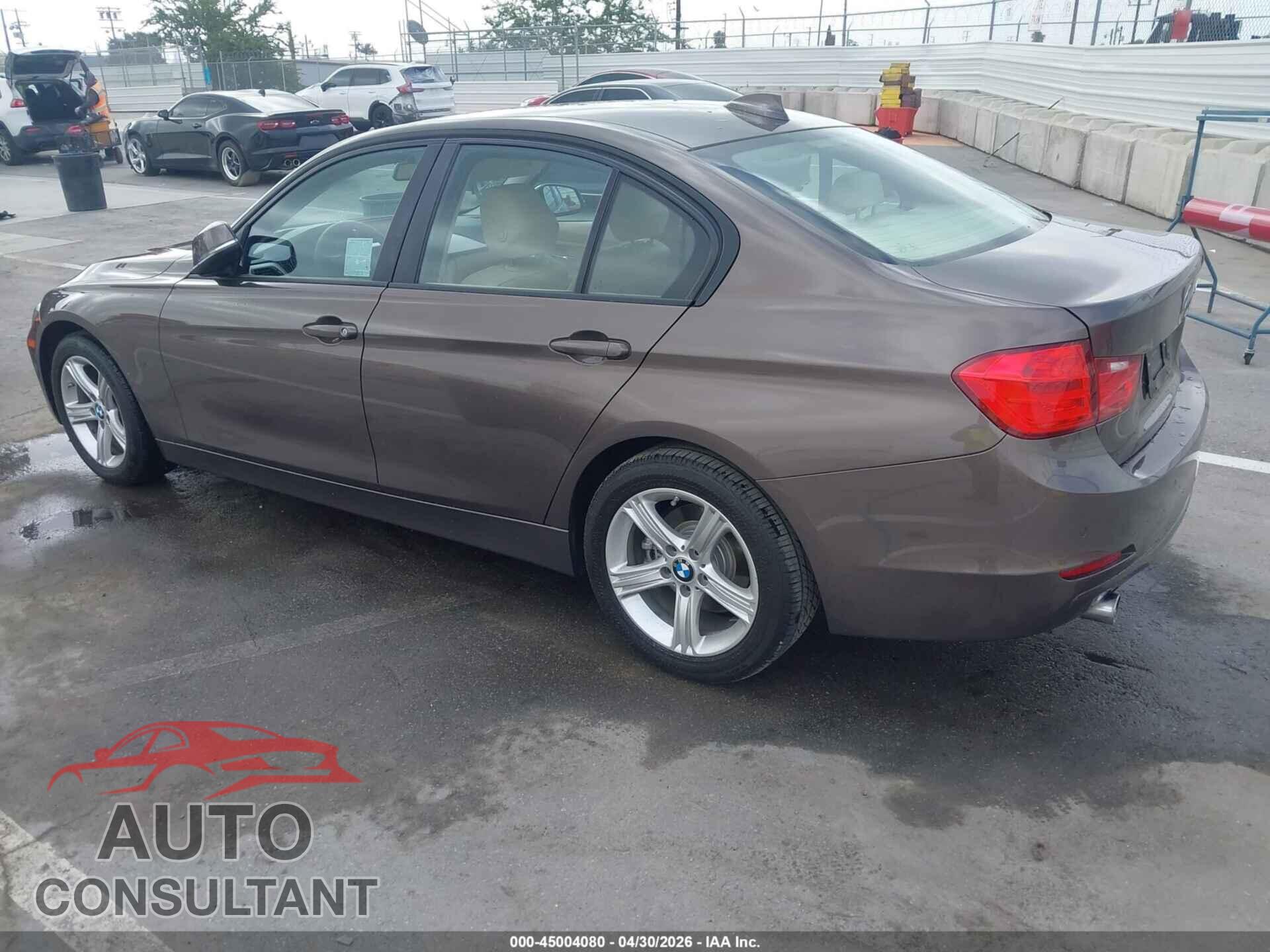 BMW 320 2015 - WBA3B1C57FK139461