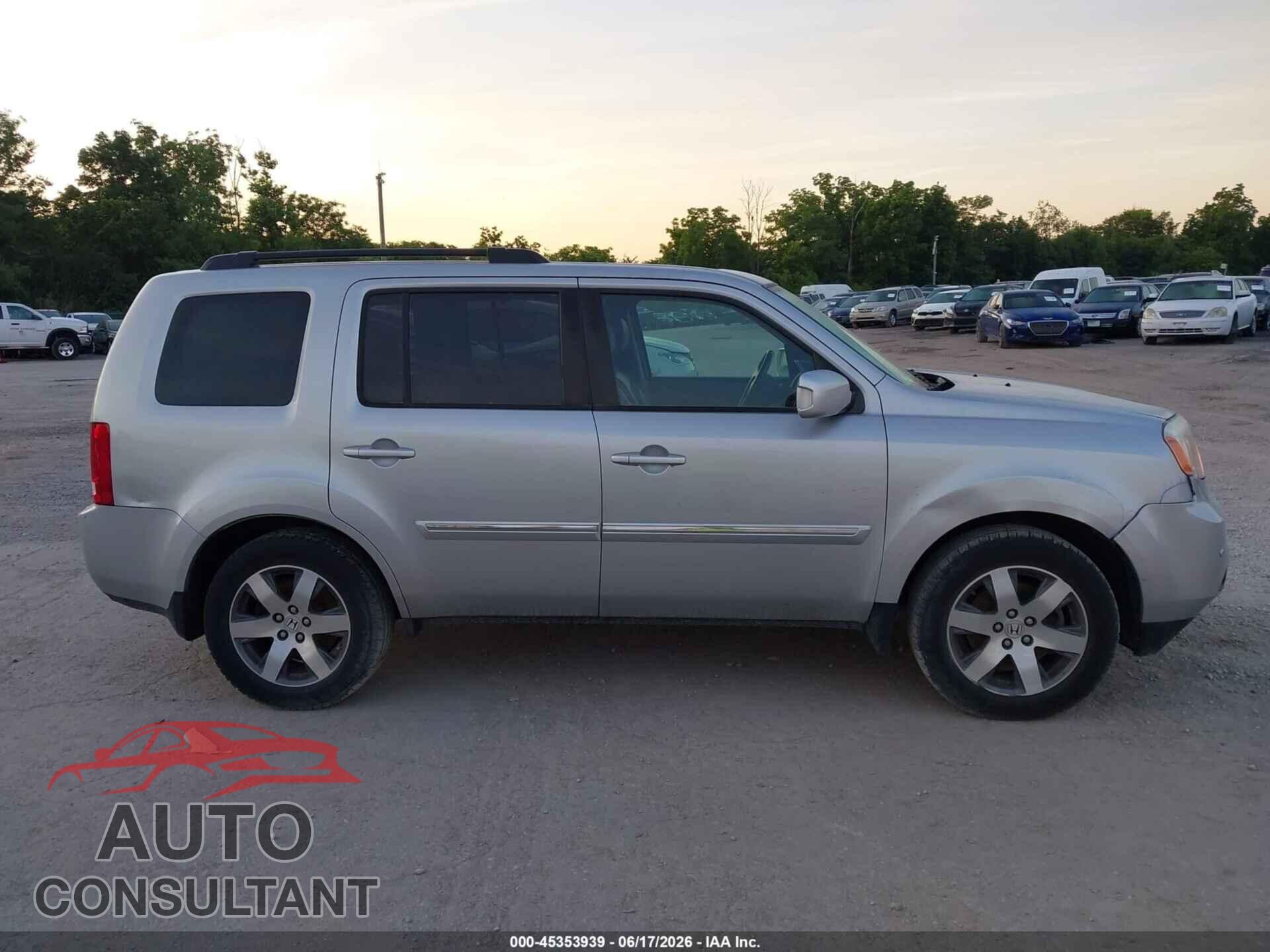 HONDA PILOT 2013 - 5FNYF4H91DB082999