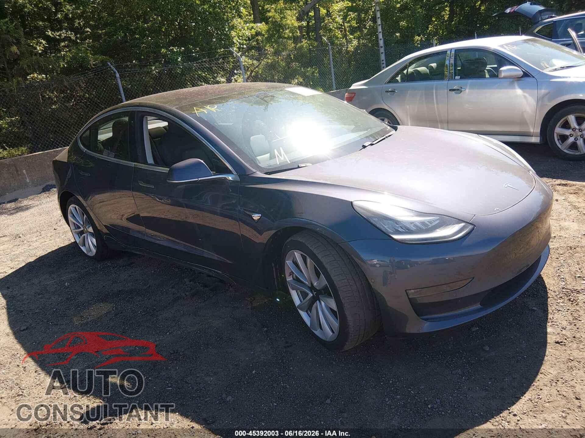 TESLA MODEL 3 2018 - 5YJ3E1EA3JF023975