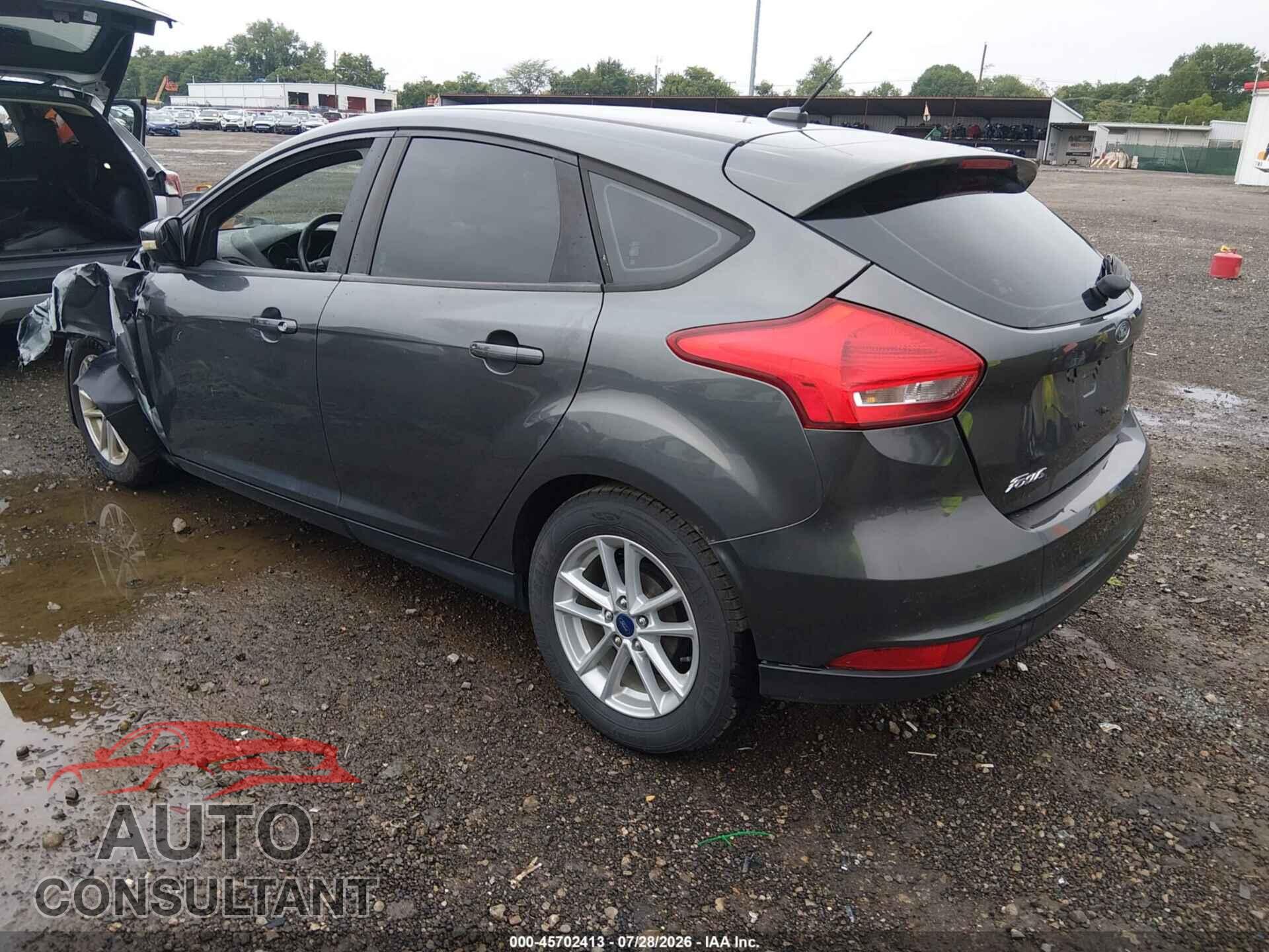 FORD FOCUS 2018 - 1FADP3K2XJL228476