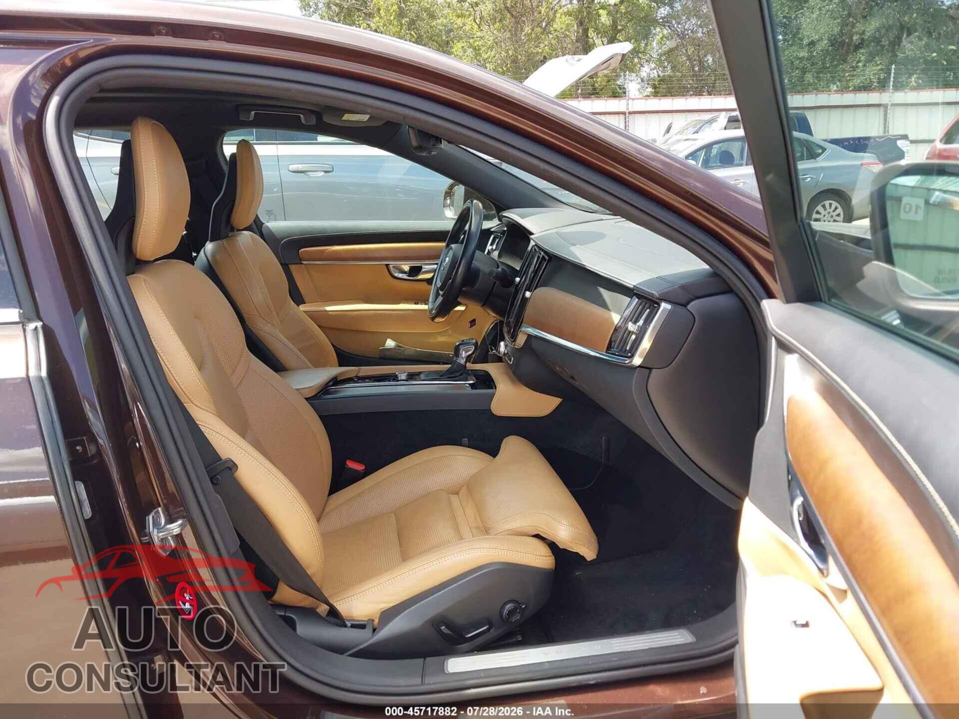 VOLVO S90 2018 - LVY992ML9JP015529