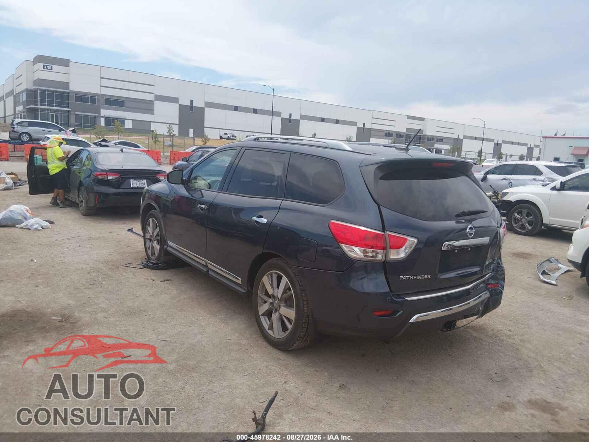 NISSAN PATHFINDER 2015 - 5N1AR2MN9FC634776