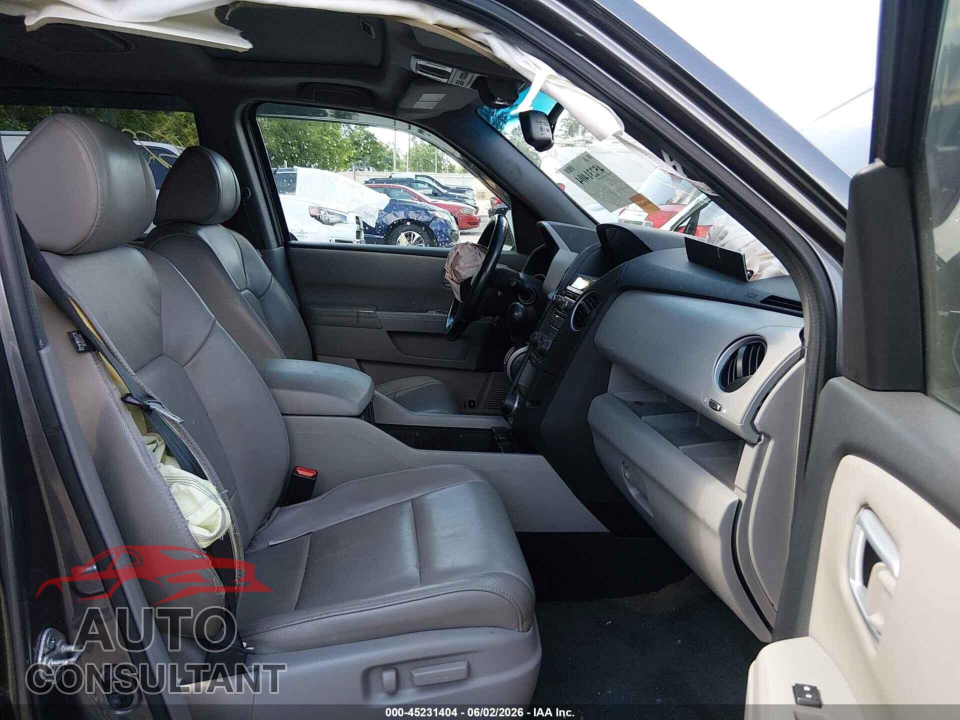 HONDA PILOT 2014 - 5FNYF4H69EB015932