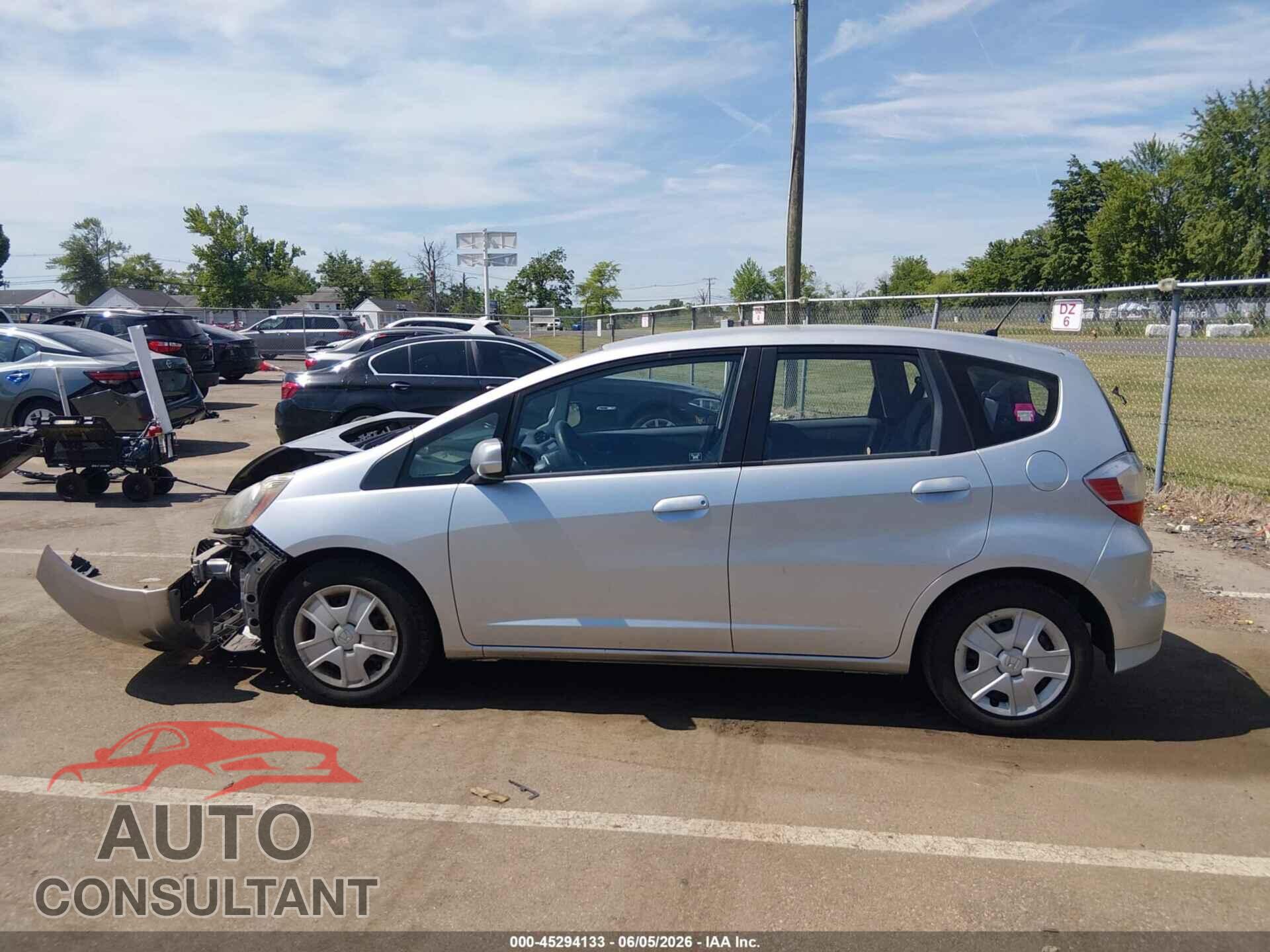 HONDA FIT 2013 - JHMGE8H31DC005207