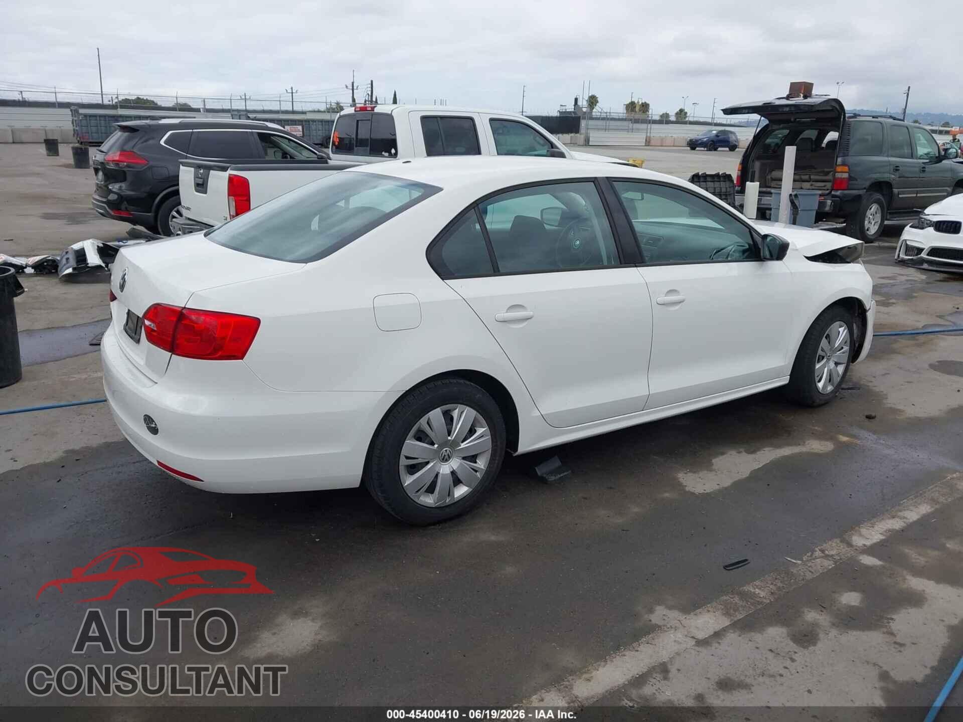 VOLKSWAGEN JETTA 2014 - 3VW2K7AJXEM241746