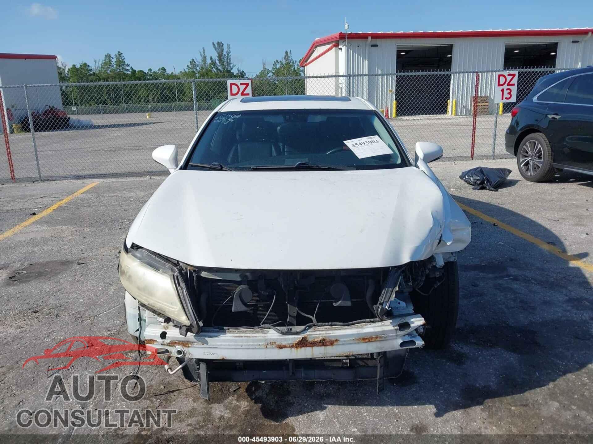 LEXUS ES 300H 2013 - JTHBW1GG2D2008738