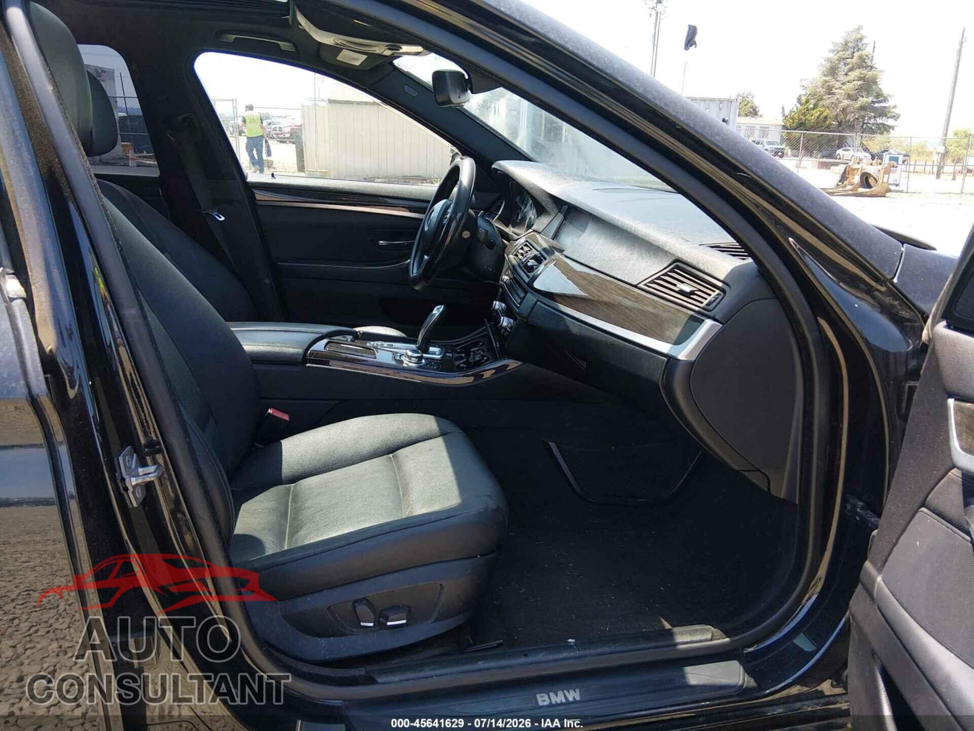 BMW 528I 2011 - WBAFR1C59BC750606