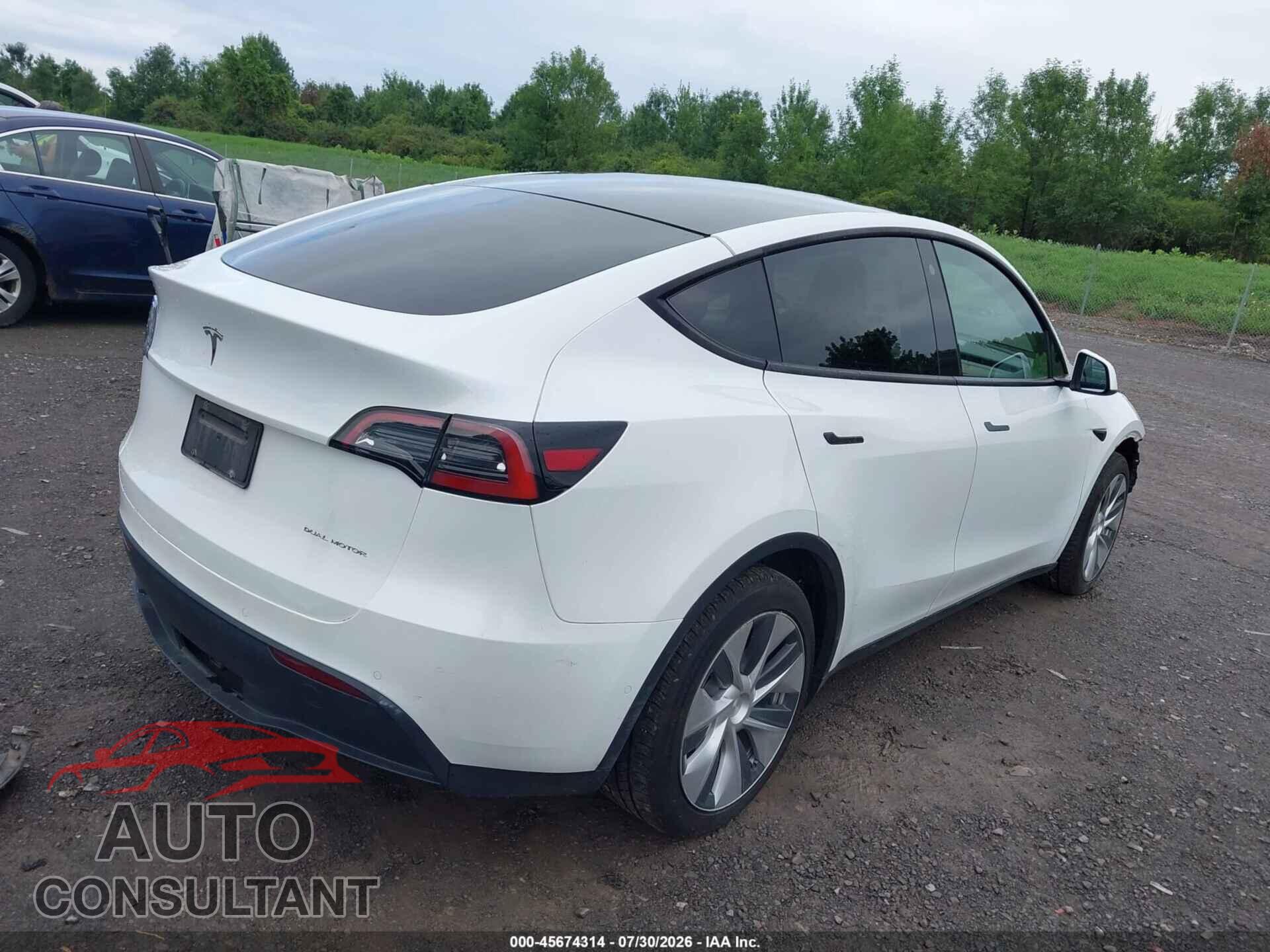 TESLA MODEL Y 2022 - 7SAYGAEE5NF377881