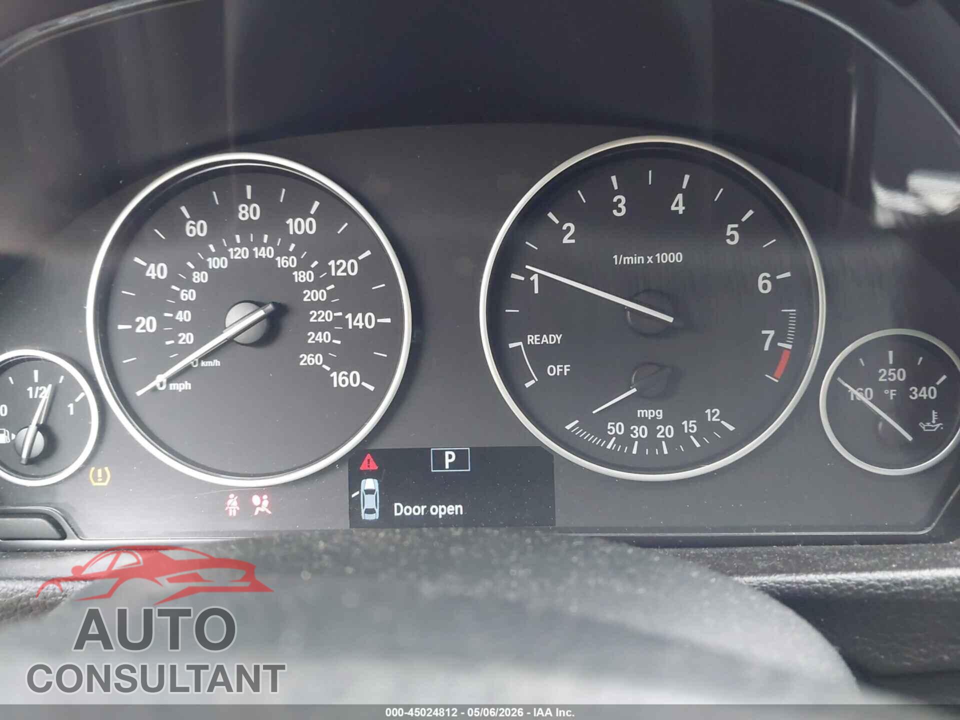 BMW 320I 2017 - WBA8E5G3XHNU43222