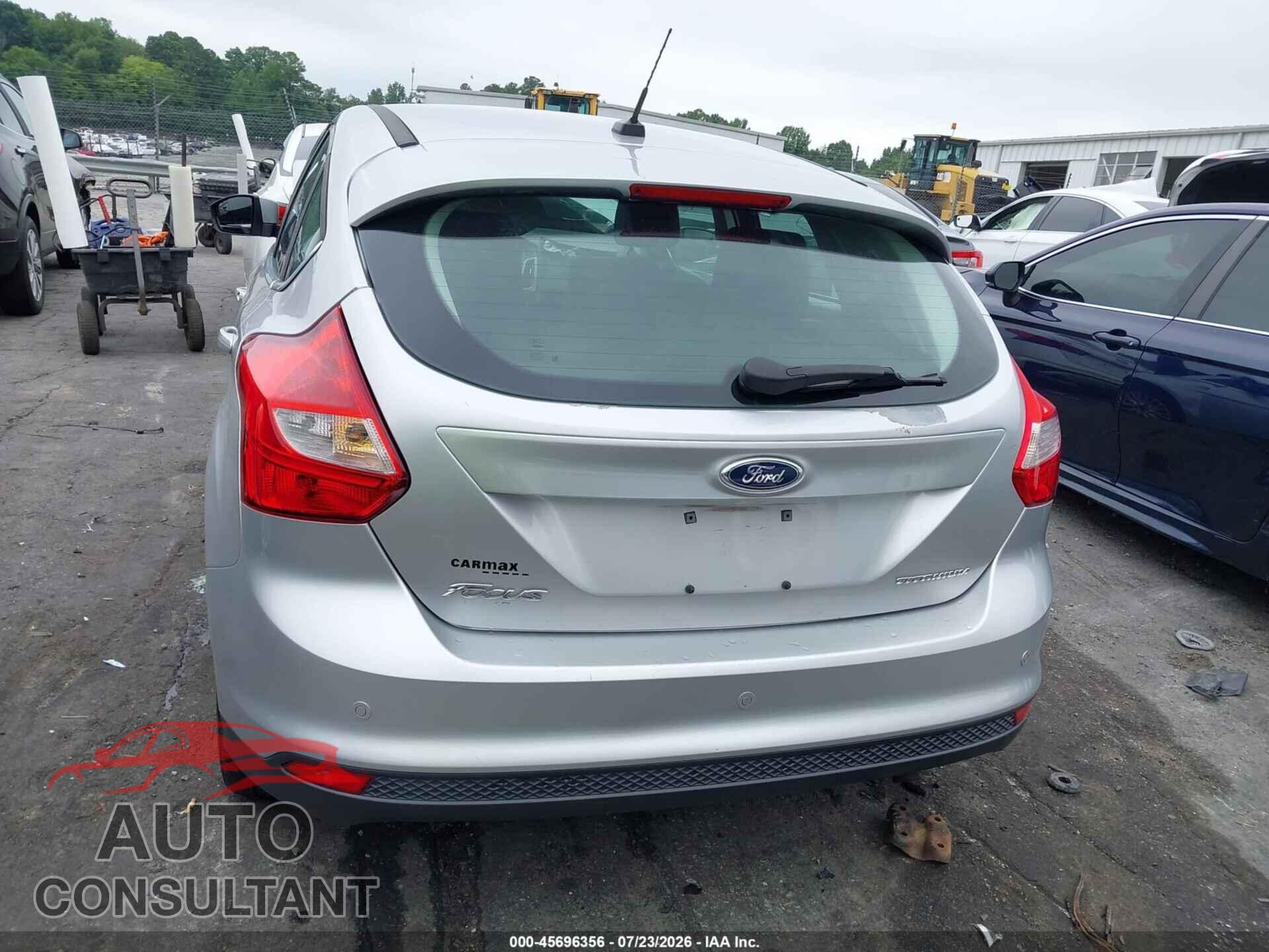 FORD FOCUS 2012 - 1FAHP3M20CL224311