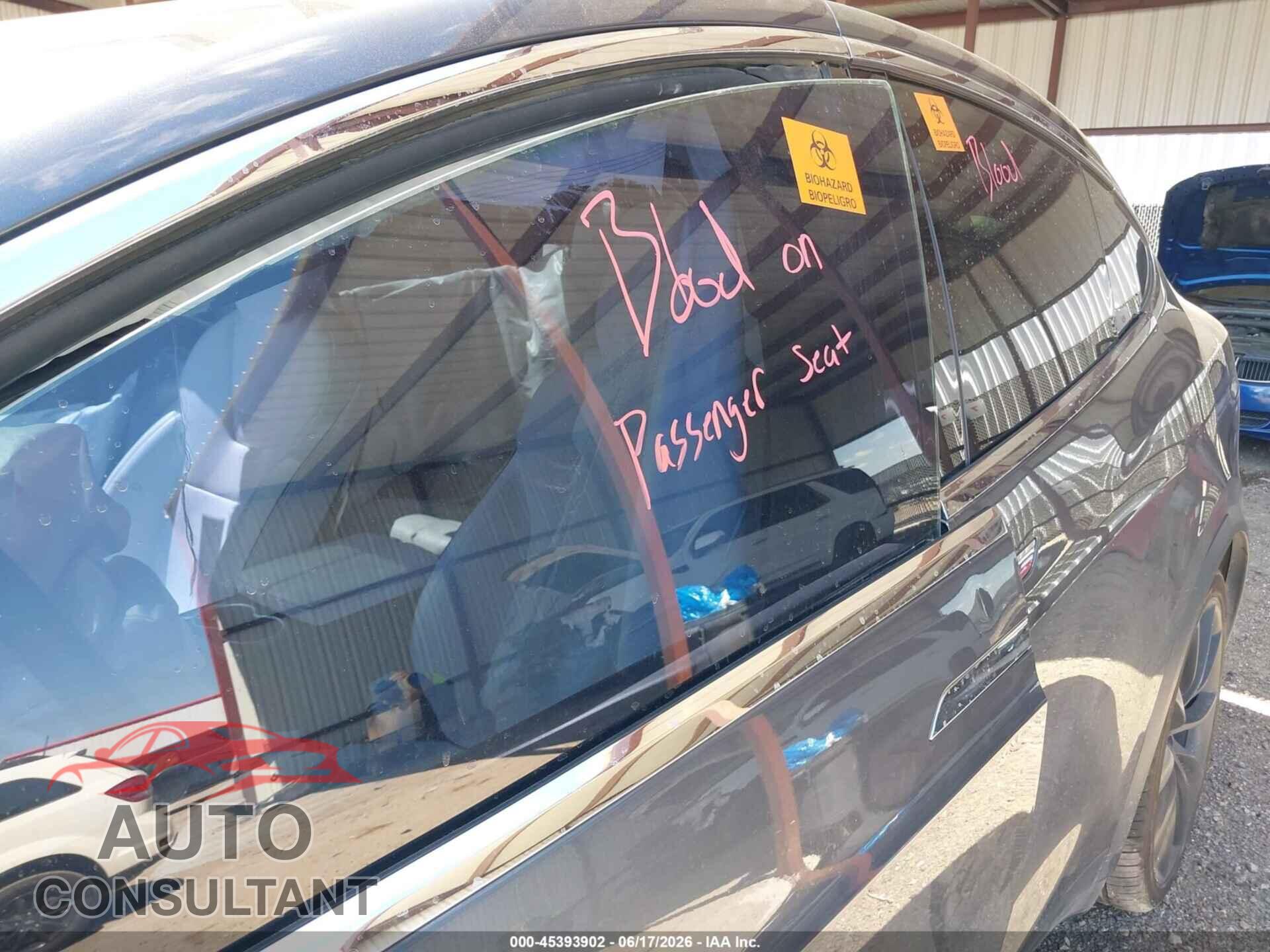 TESLA MODEL X 2016 - 5YJXCAE20GF008651