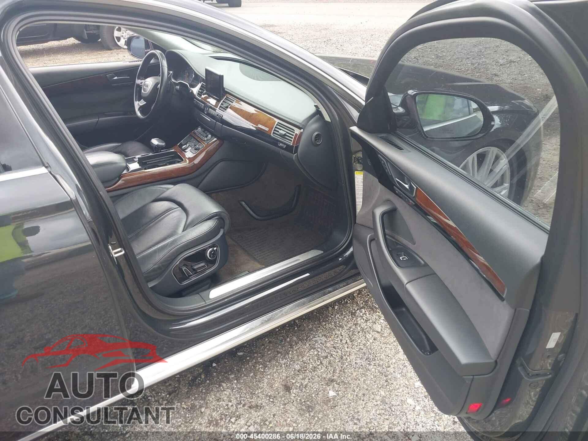 AUDI A8 L 2011 - WAURVAFD3BN005205