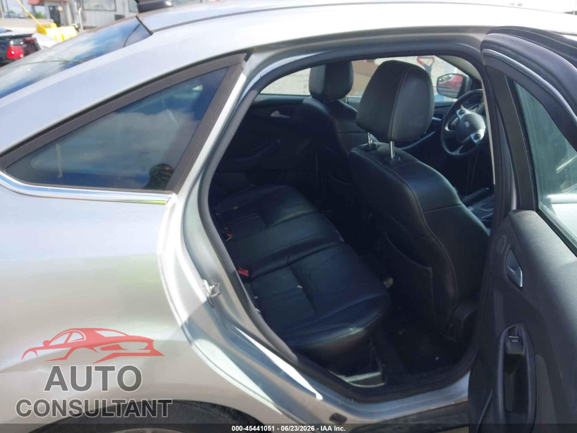 FORD FOCUS 2014 - 1FADP3J21EL249613